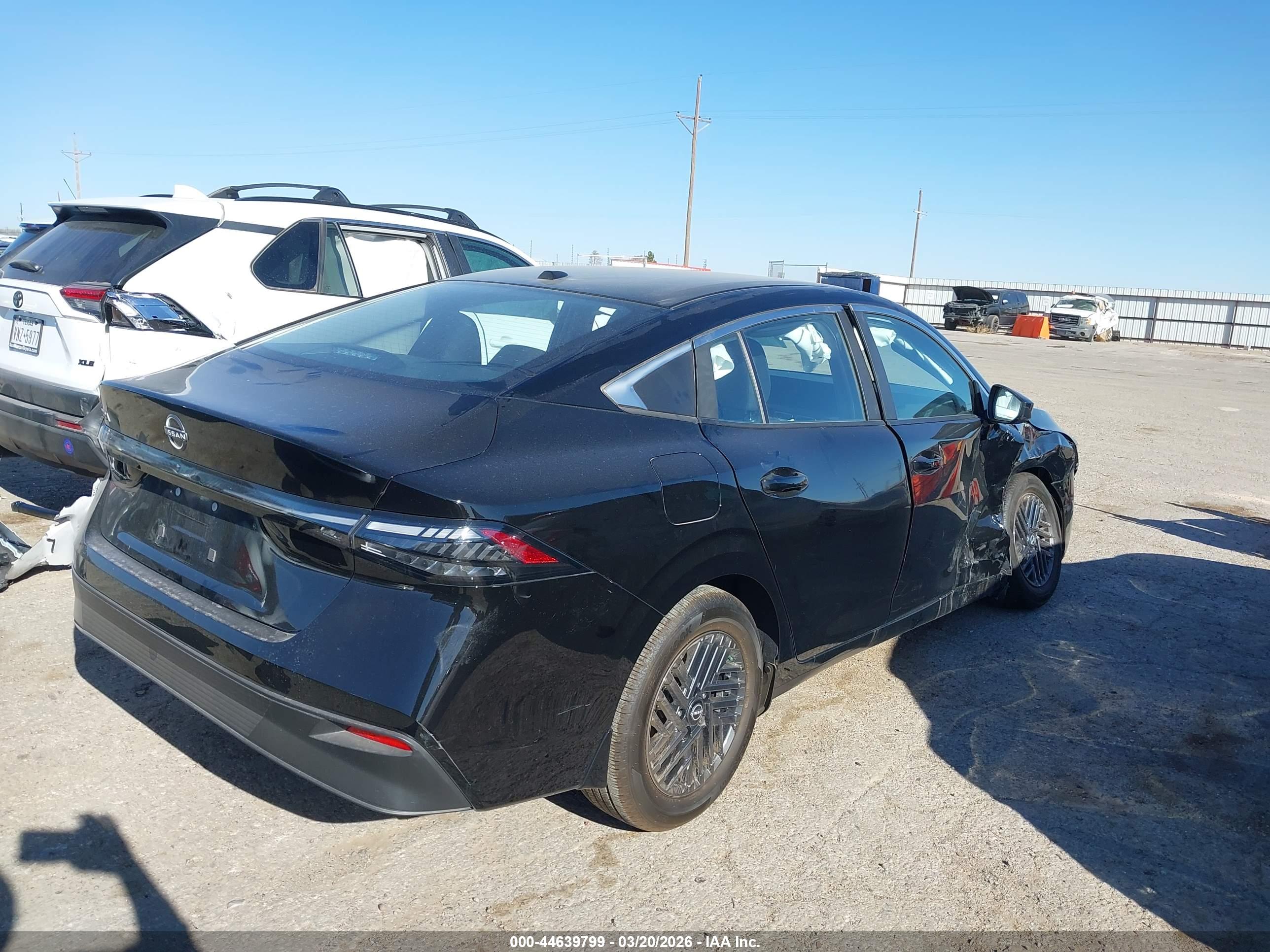NISSAN SENTRA image 4