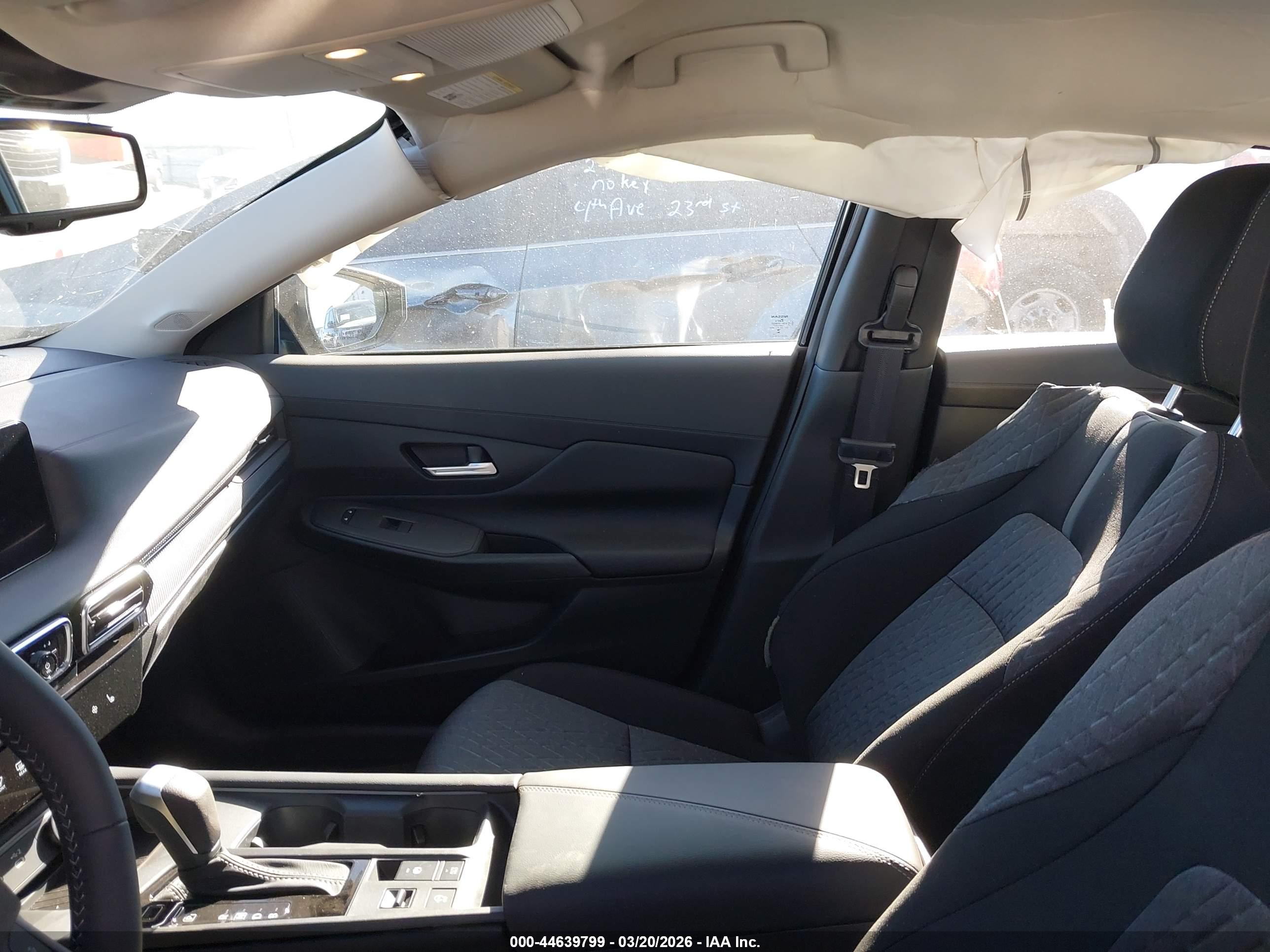 NISSAN SENTRA image 5