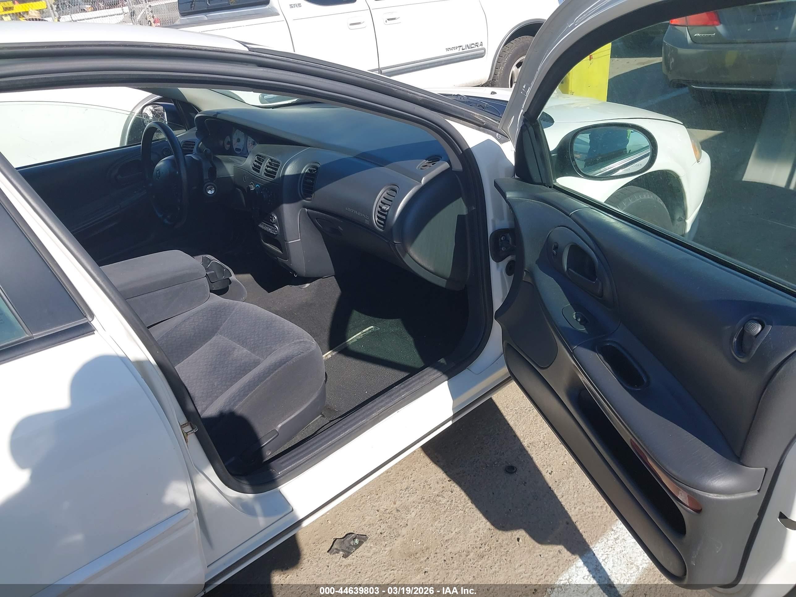 DODGE INTREPID image 5