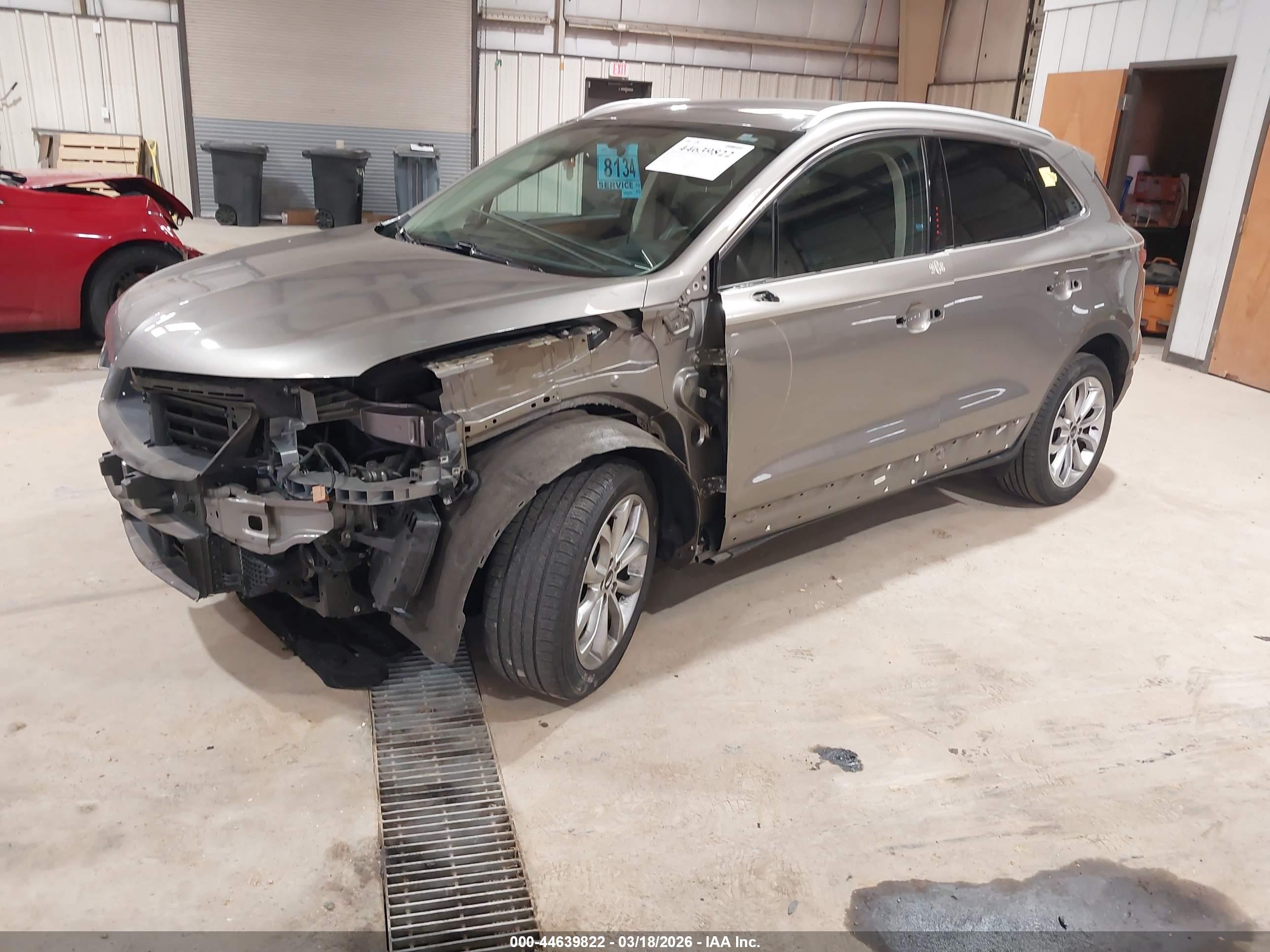 LINCOLN MKC image 2