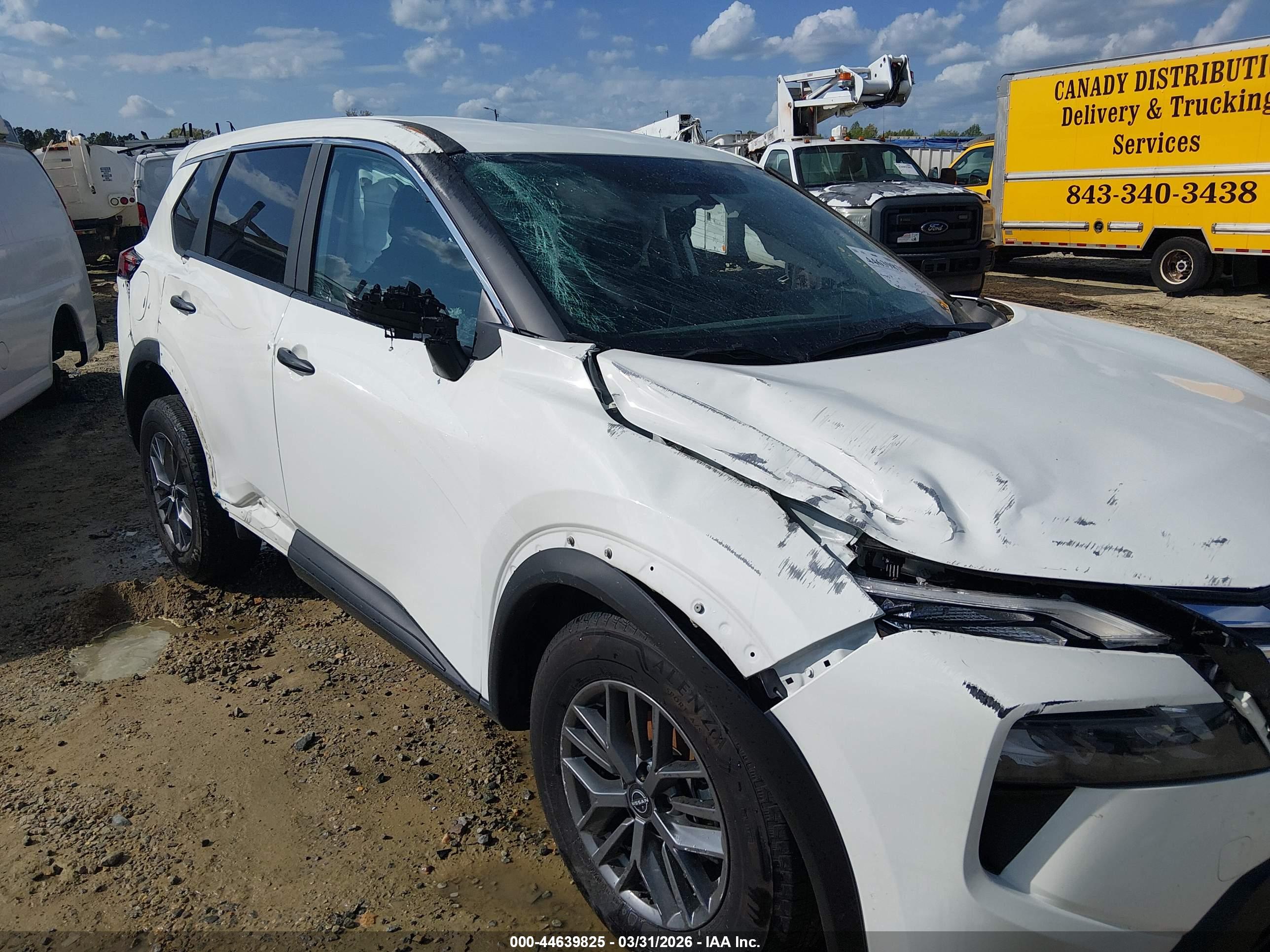 NISSAN ROGUE image 6