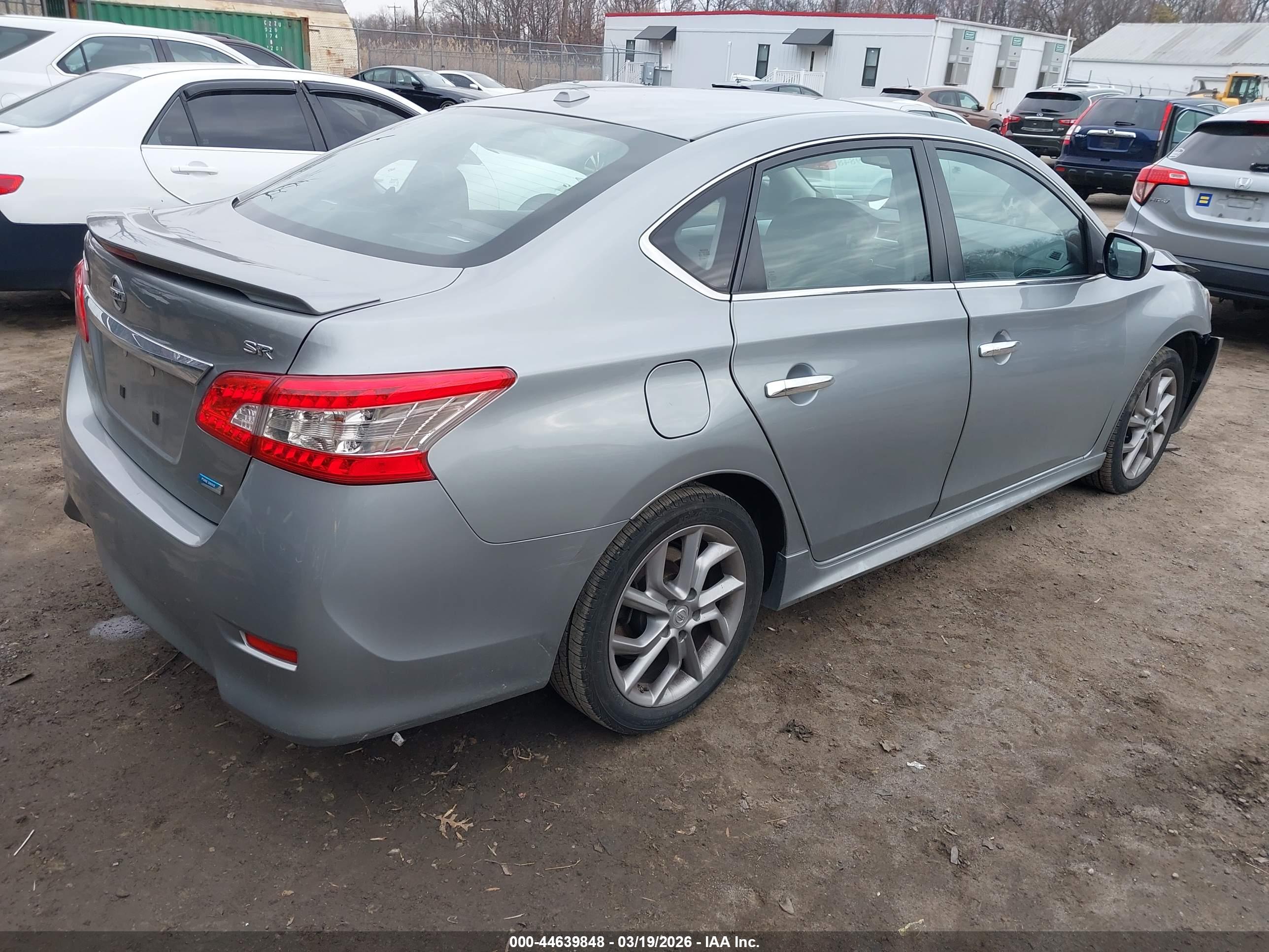NISSAN SENTRA image 4
