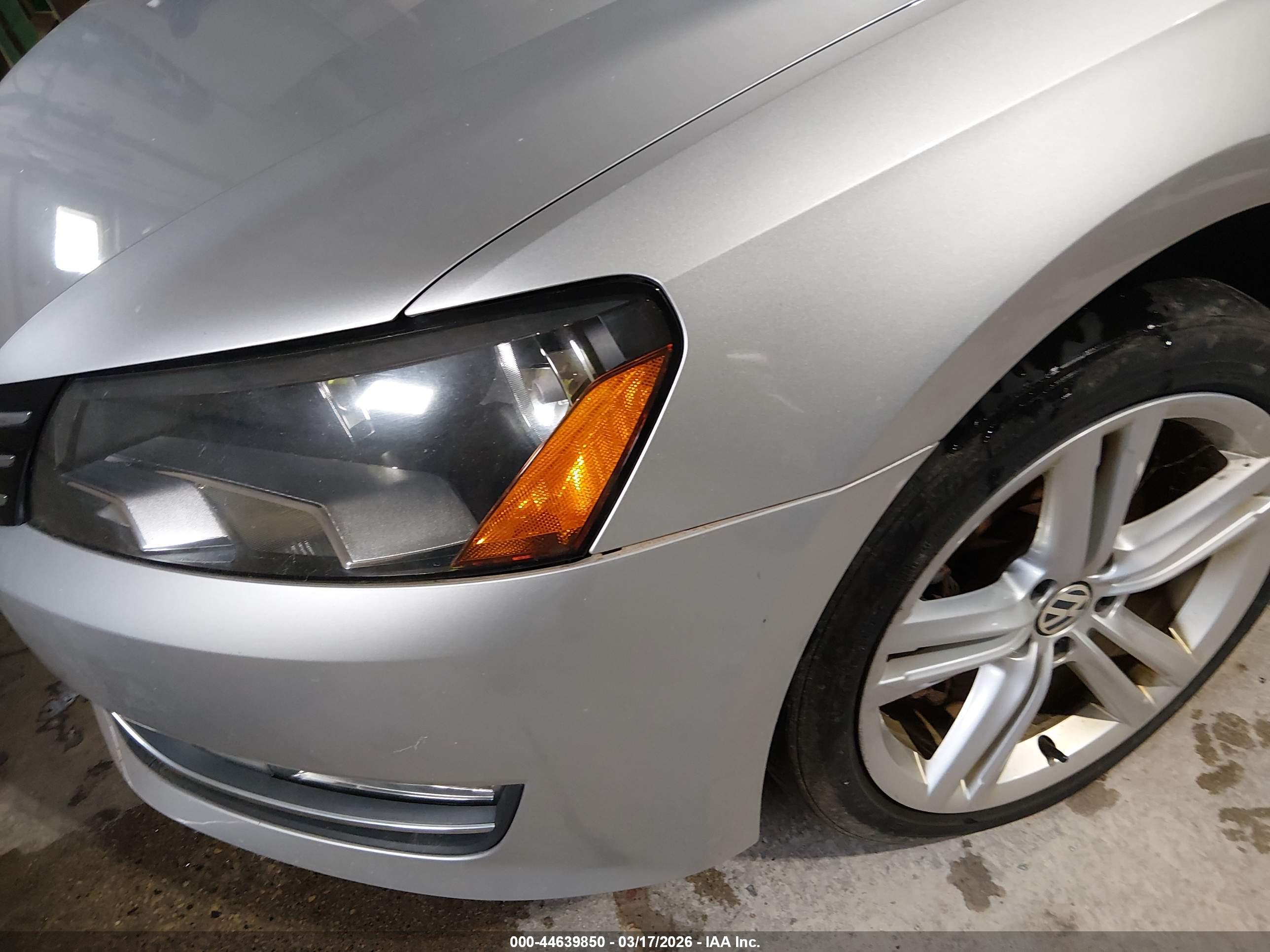 VOLKSWAGEN PASSAT image 6