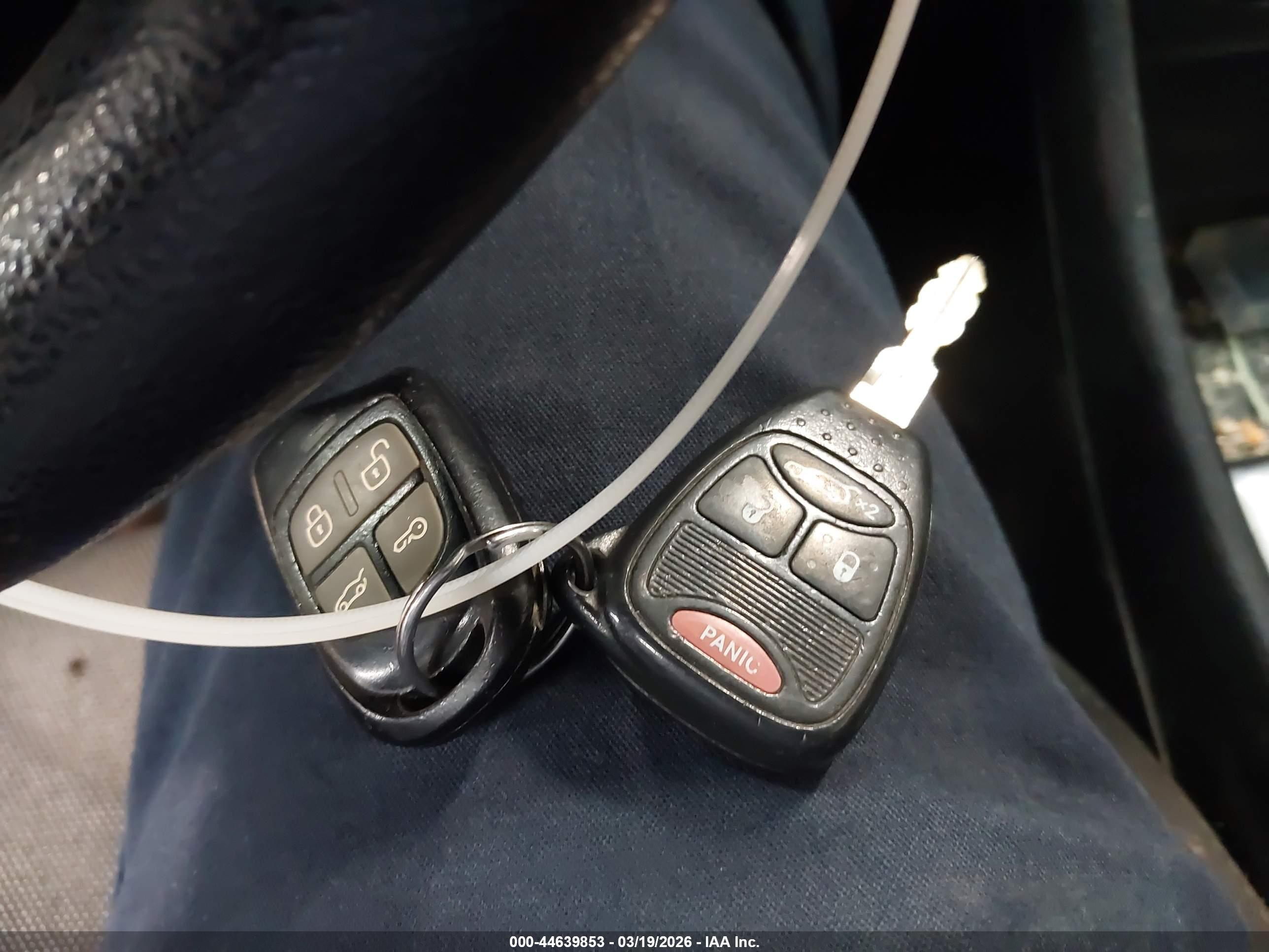DODGE AVENGER image 11