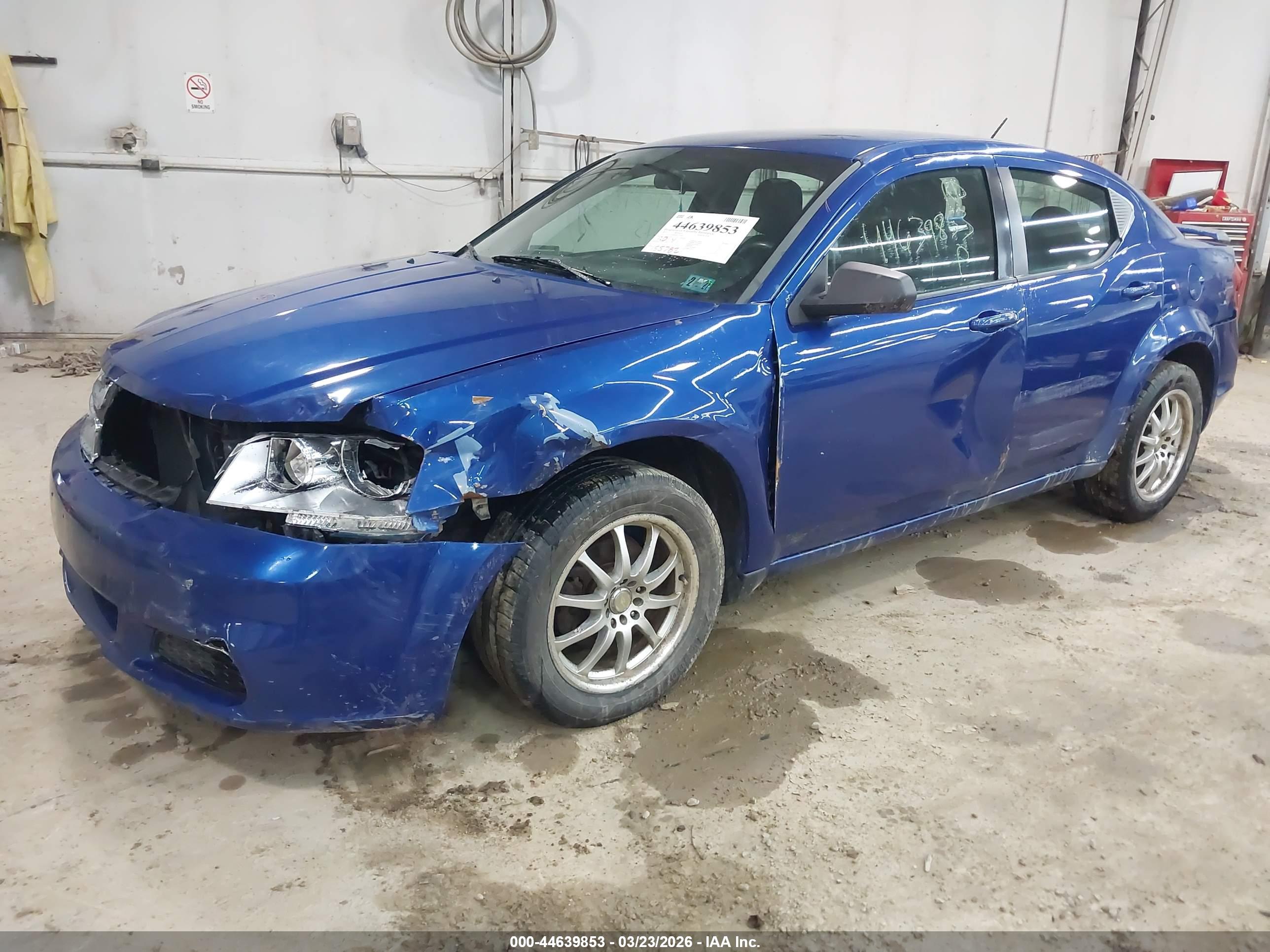 DODGE AVENGER image 2