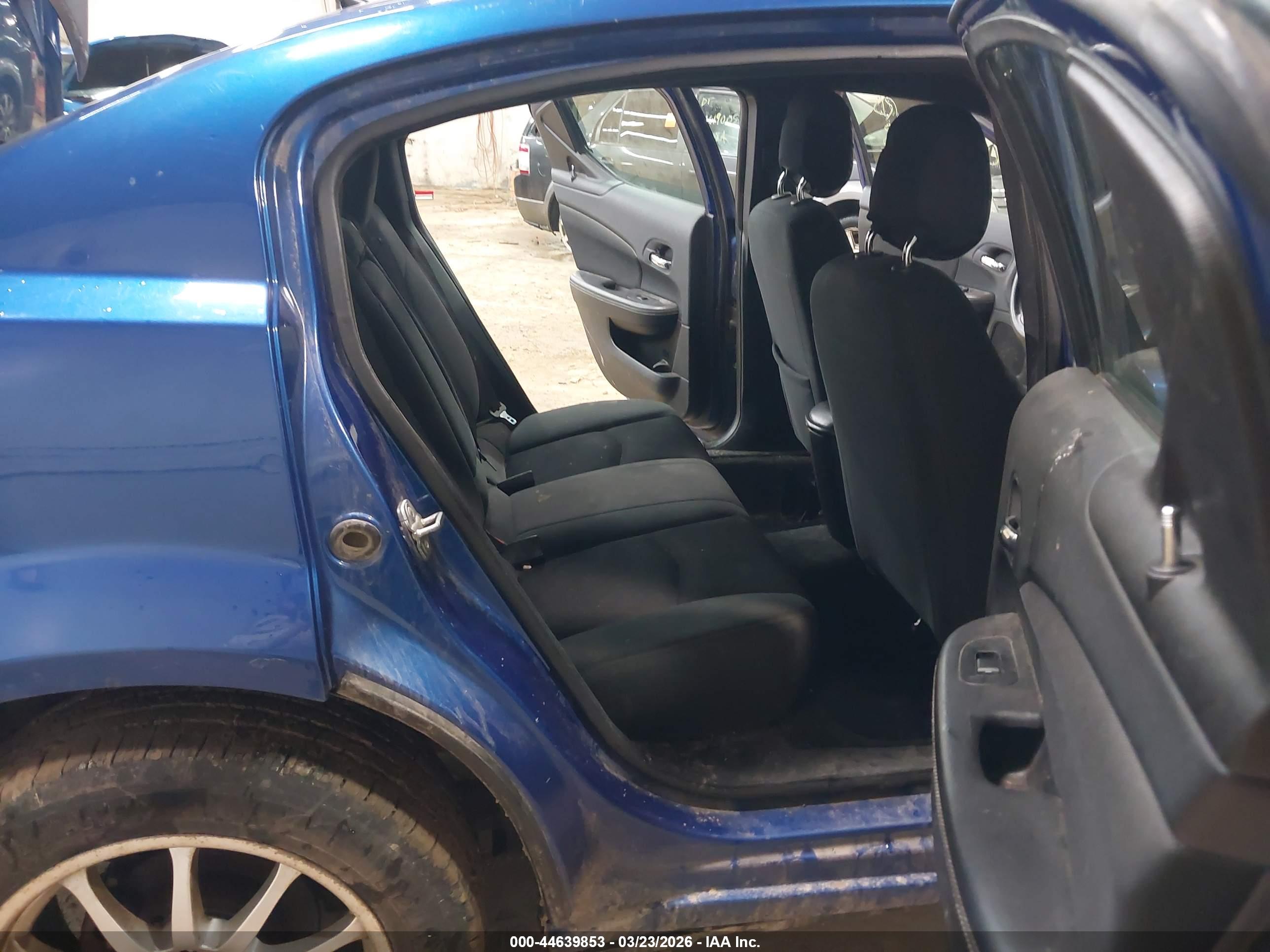 DODGE AVENGER image 8