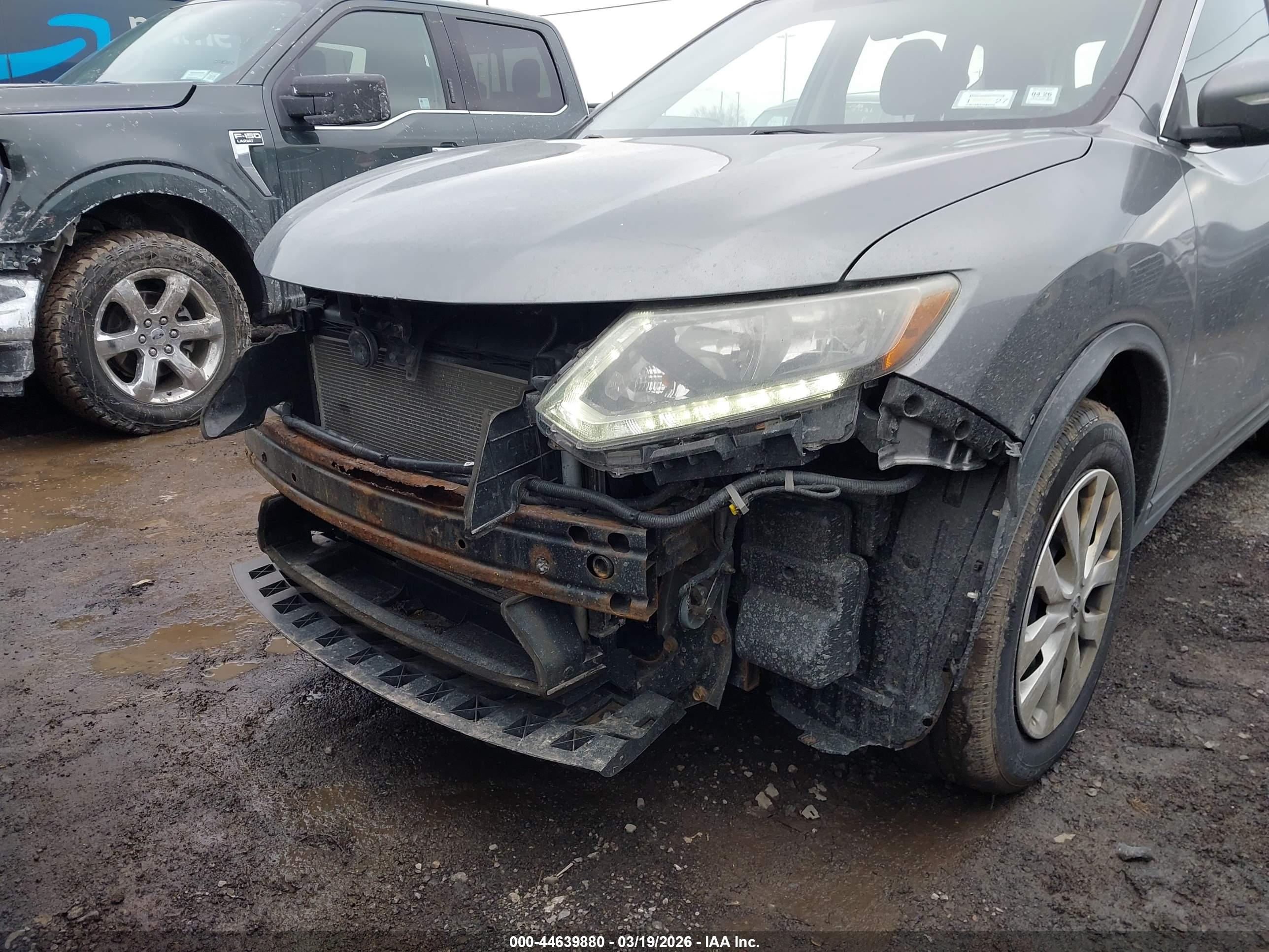 NISSAN ROGUE image 6
