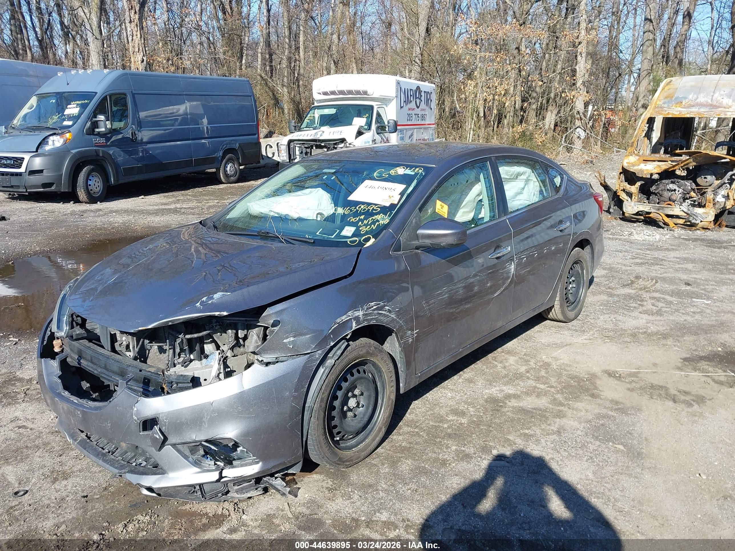 NISSAN SENTRA image 2