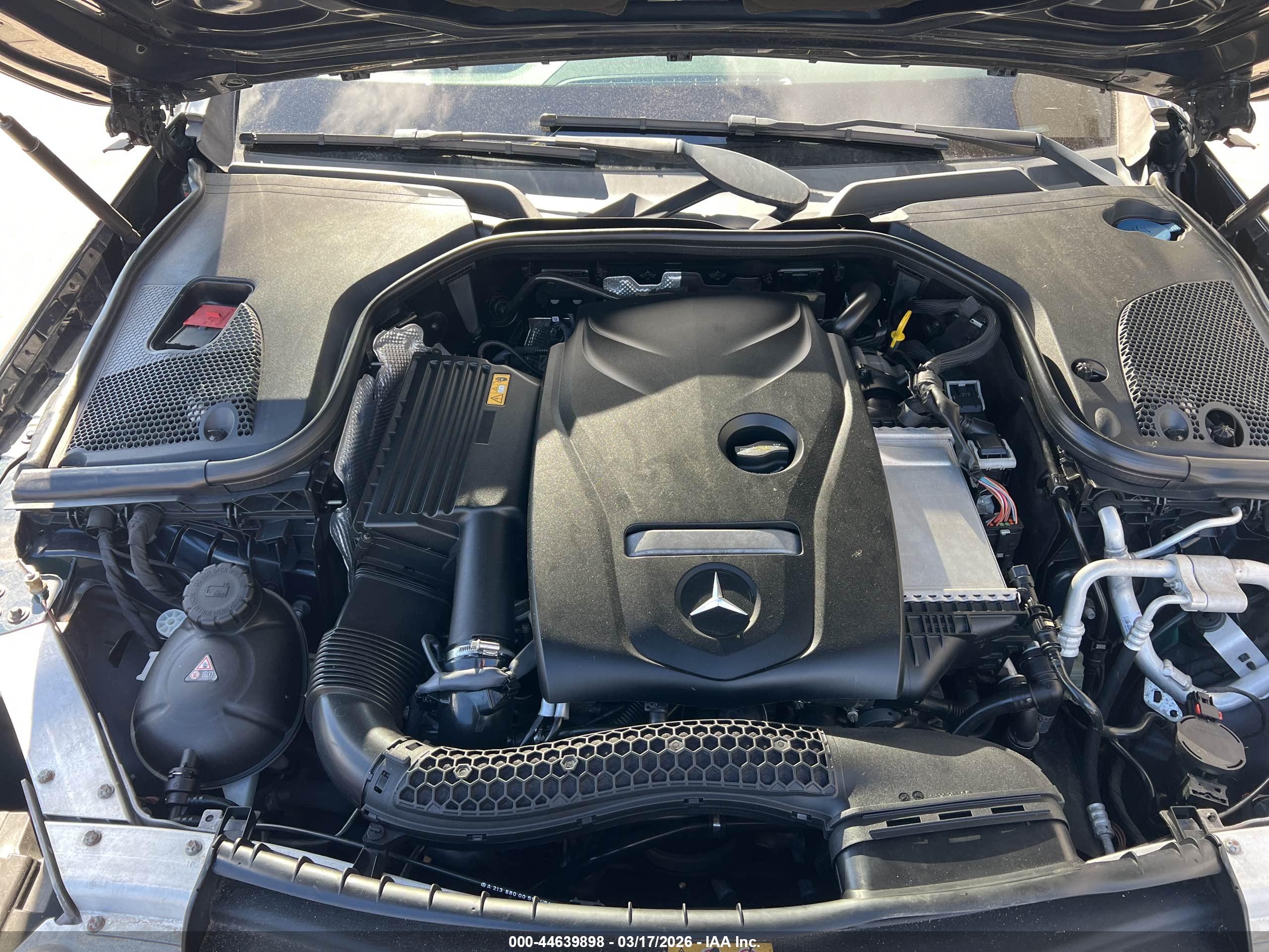 MERCEDES-BENZ E image 10