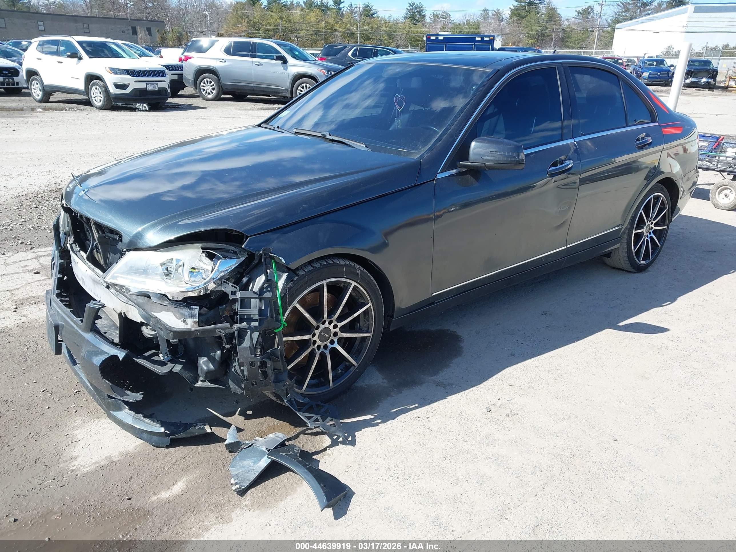 MERCEDES-BENZ C image 2