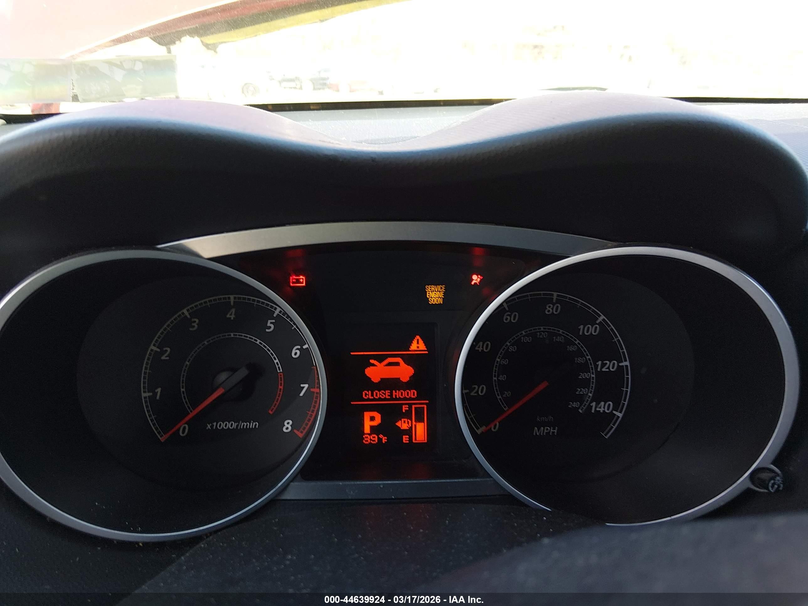 MITSUBISHI OUTLANDER image 7