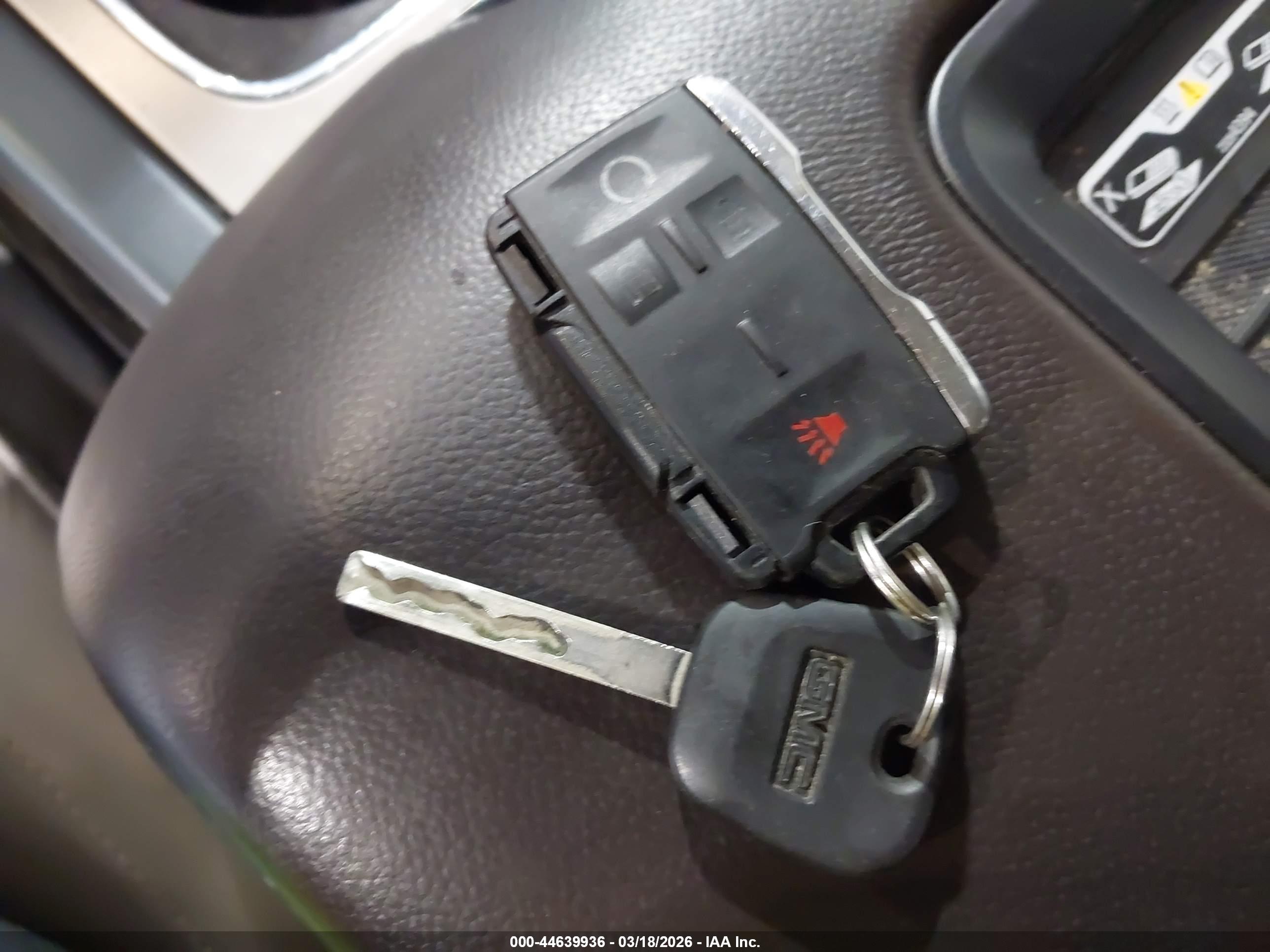 GMC SIERRA image 11