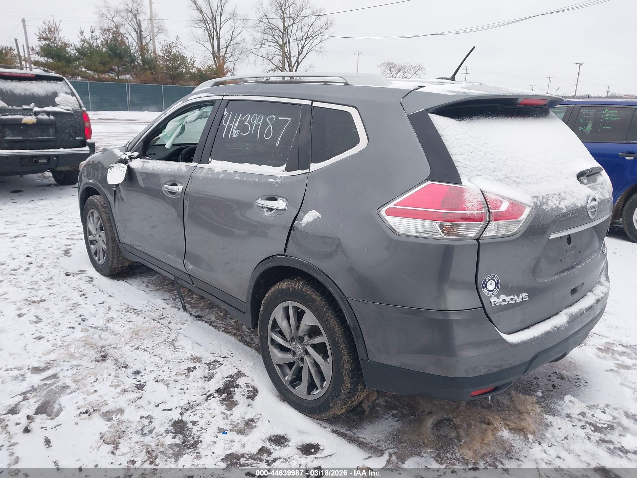 NISSAN ROGUE image 3