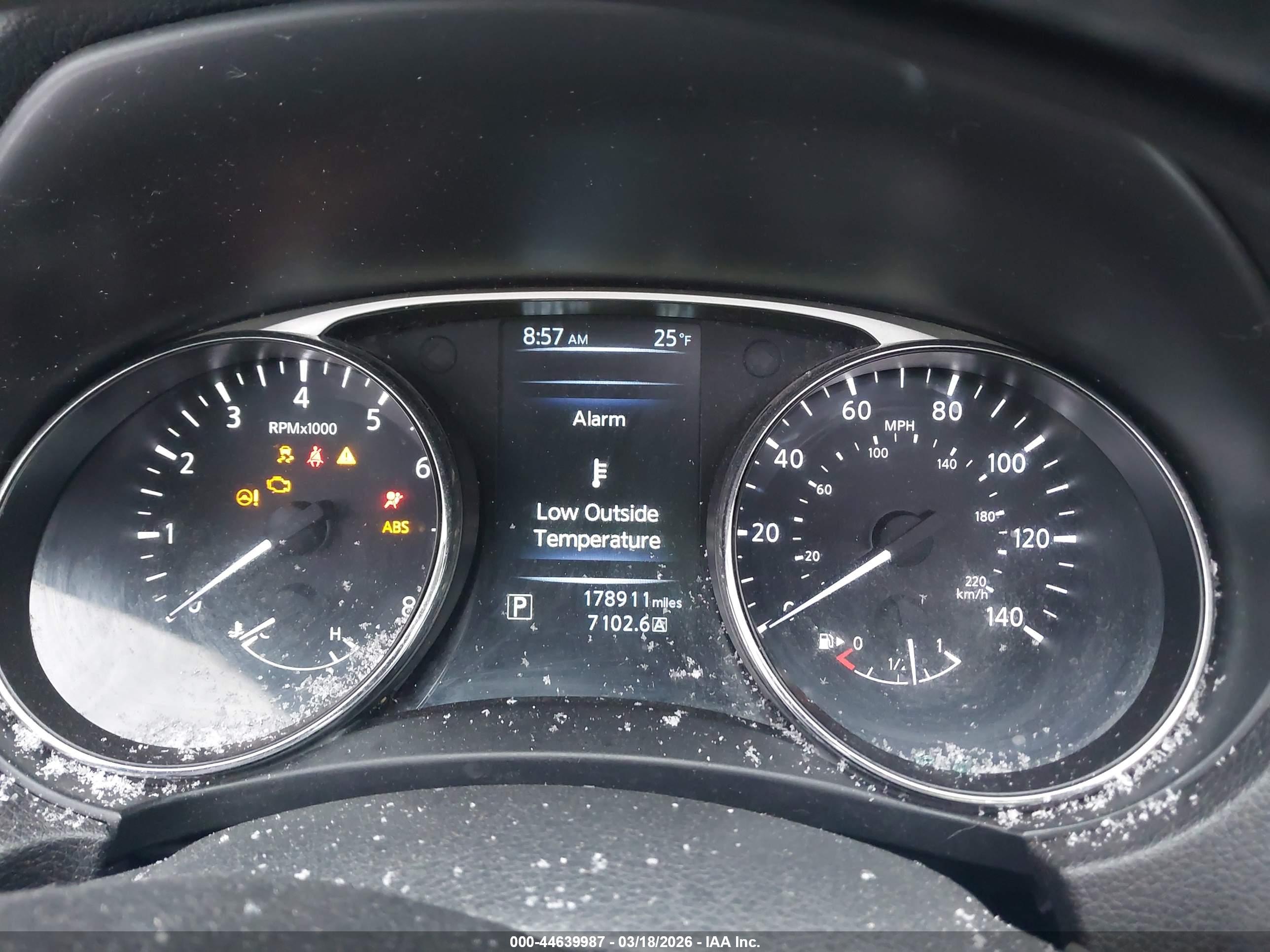 NISSAN ROGUE image 7