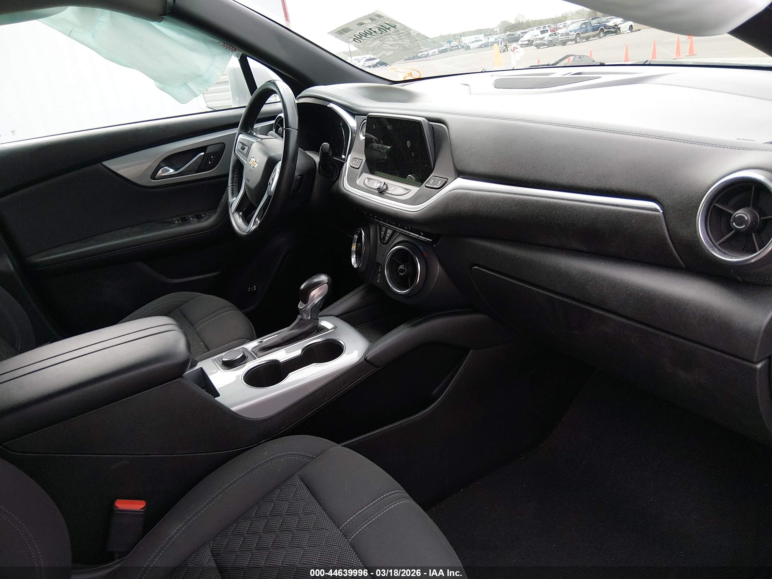 CHEVROLET BLAZER image 5