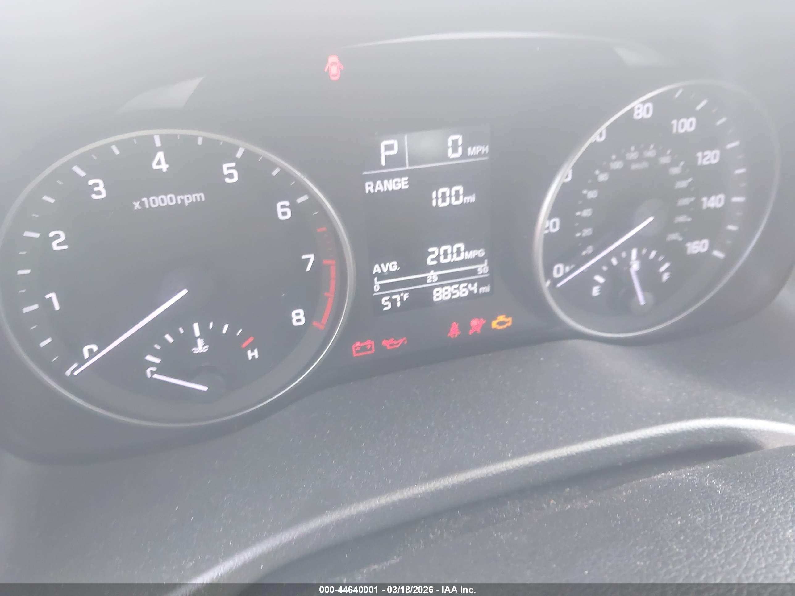 HYUNDAI ELANTRA image 7
