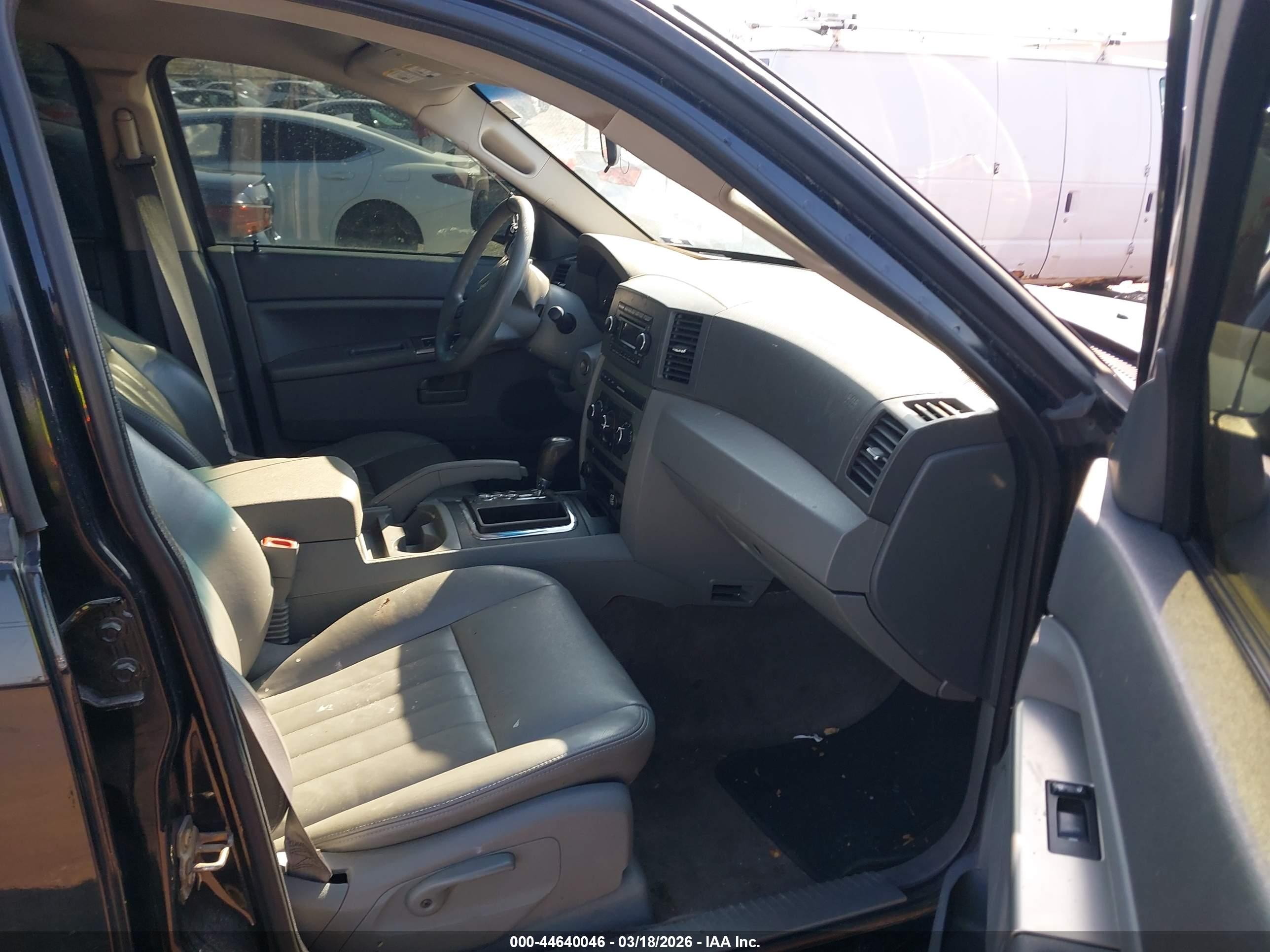 JEEP GRAND image 5