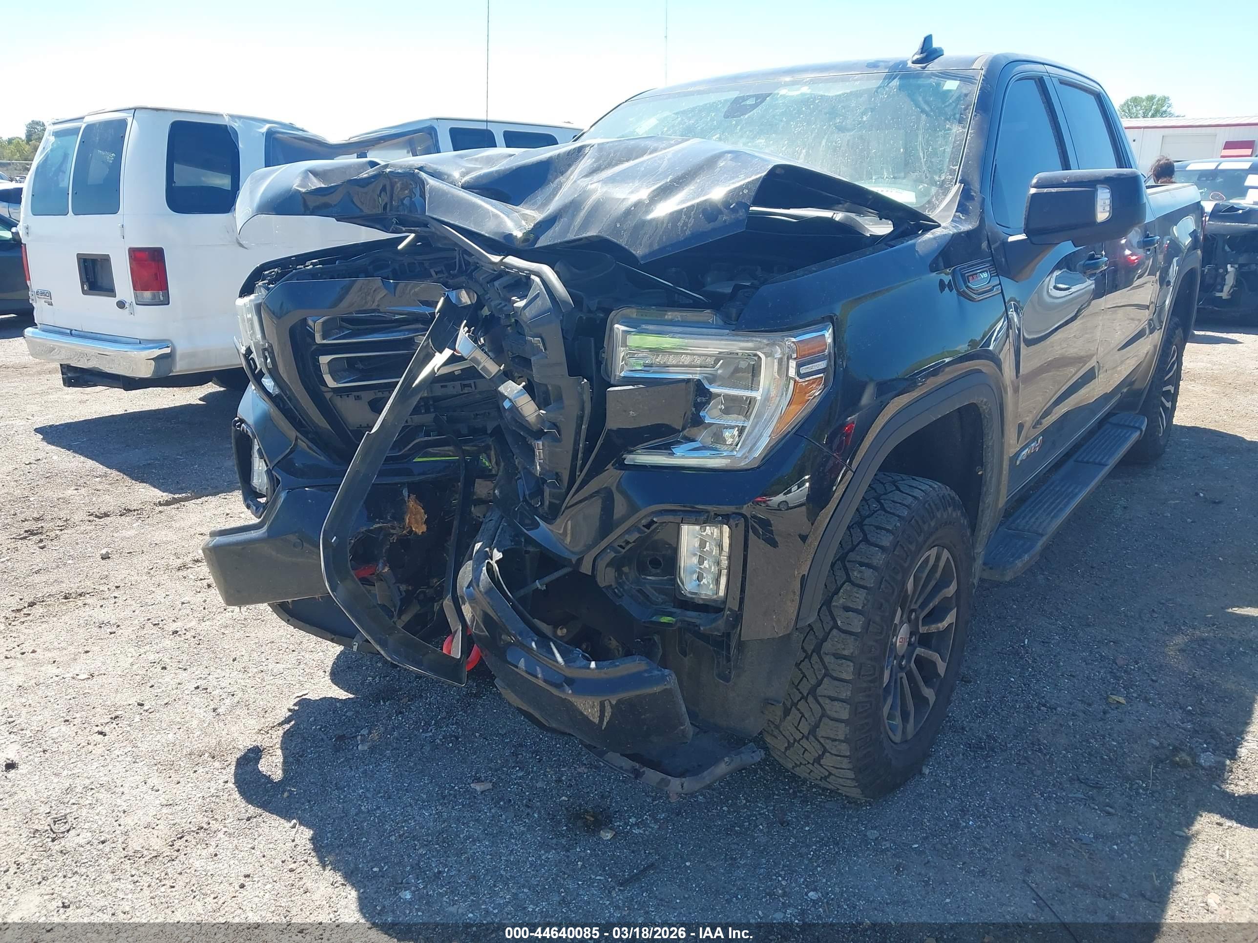 GMC SIERRA image 6