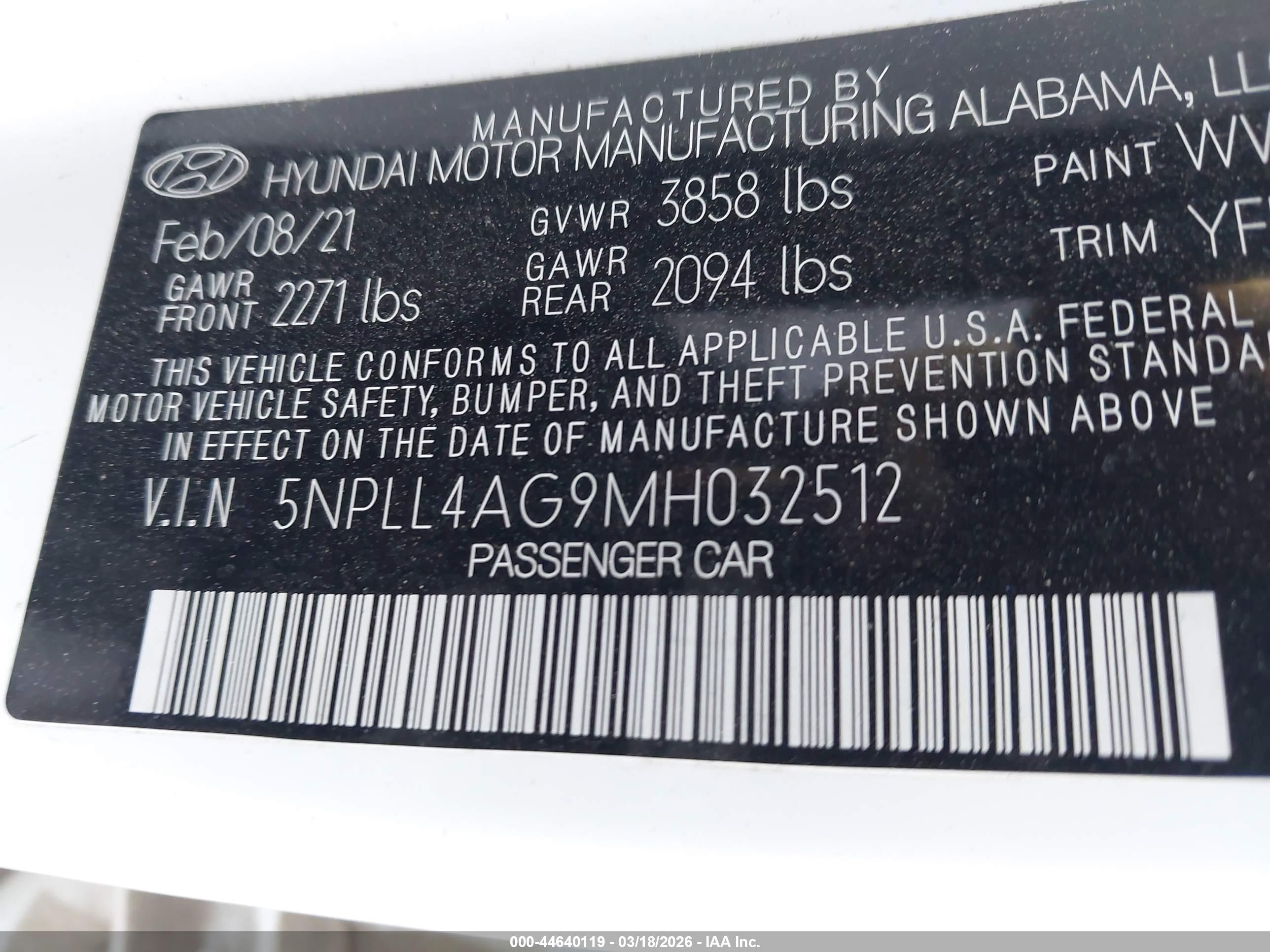 HYUNDAI ELANTRA image 9