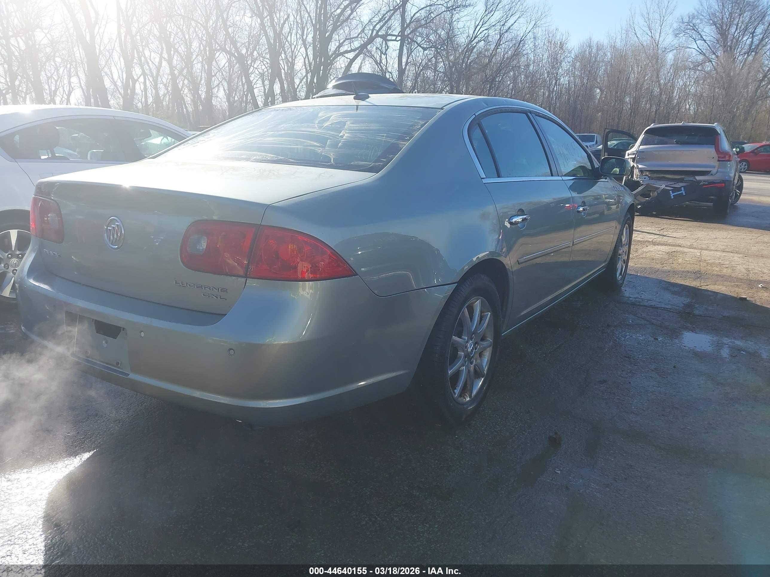 BUICK LUCERNE image 4