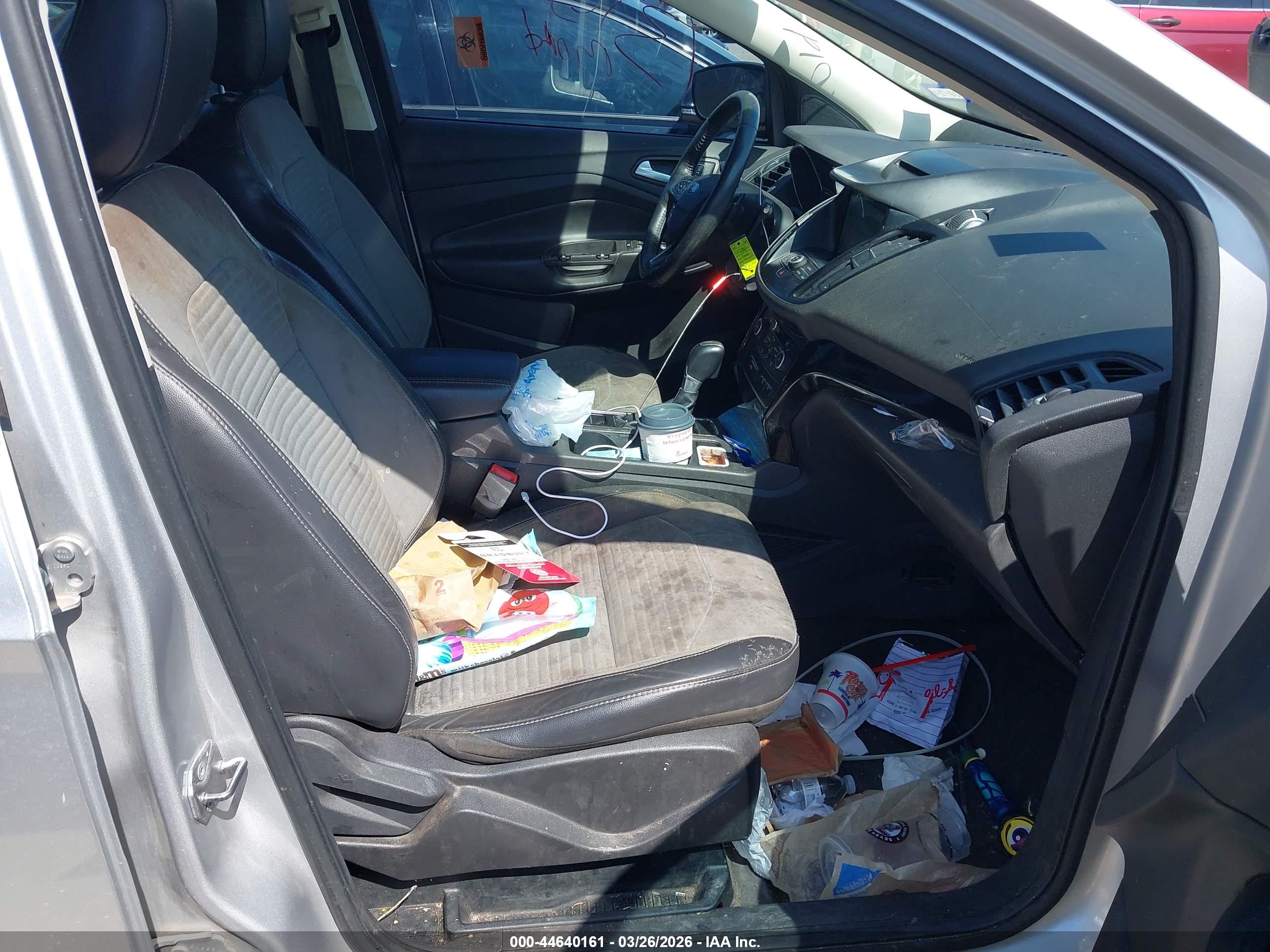 FORD ESCAPE image 5