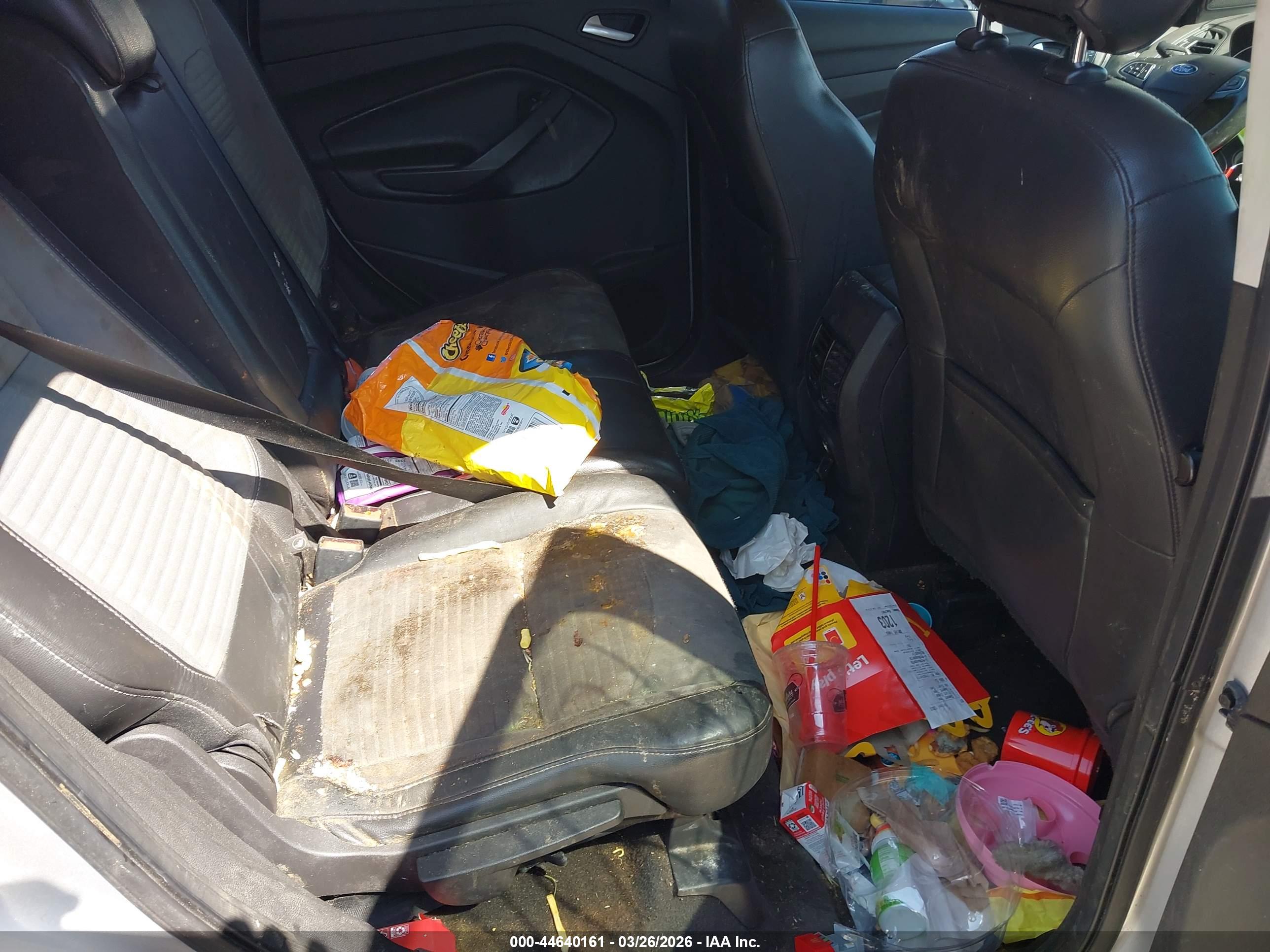 FORD ESCAPE image 8