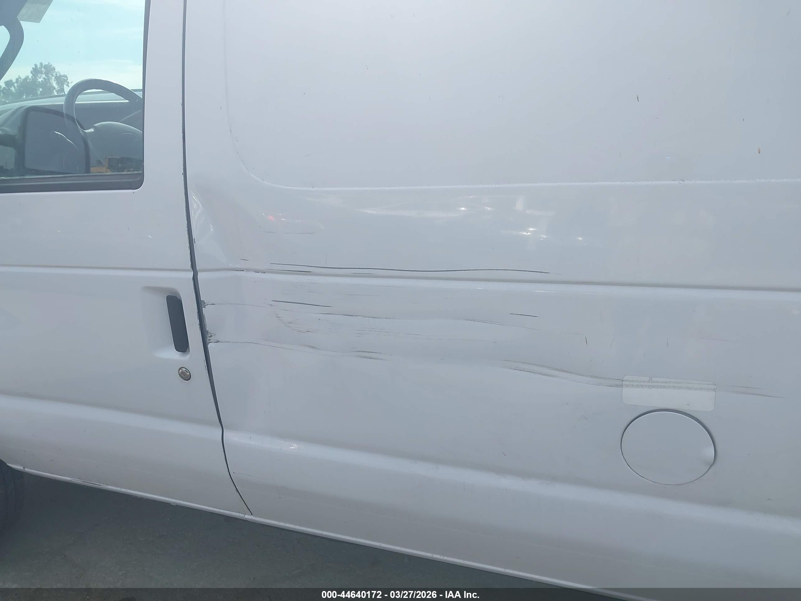 FORD E-350 image 6