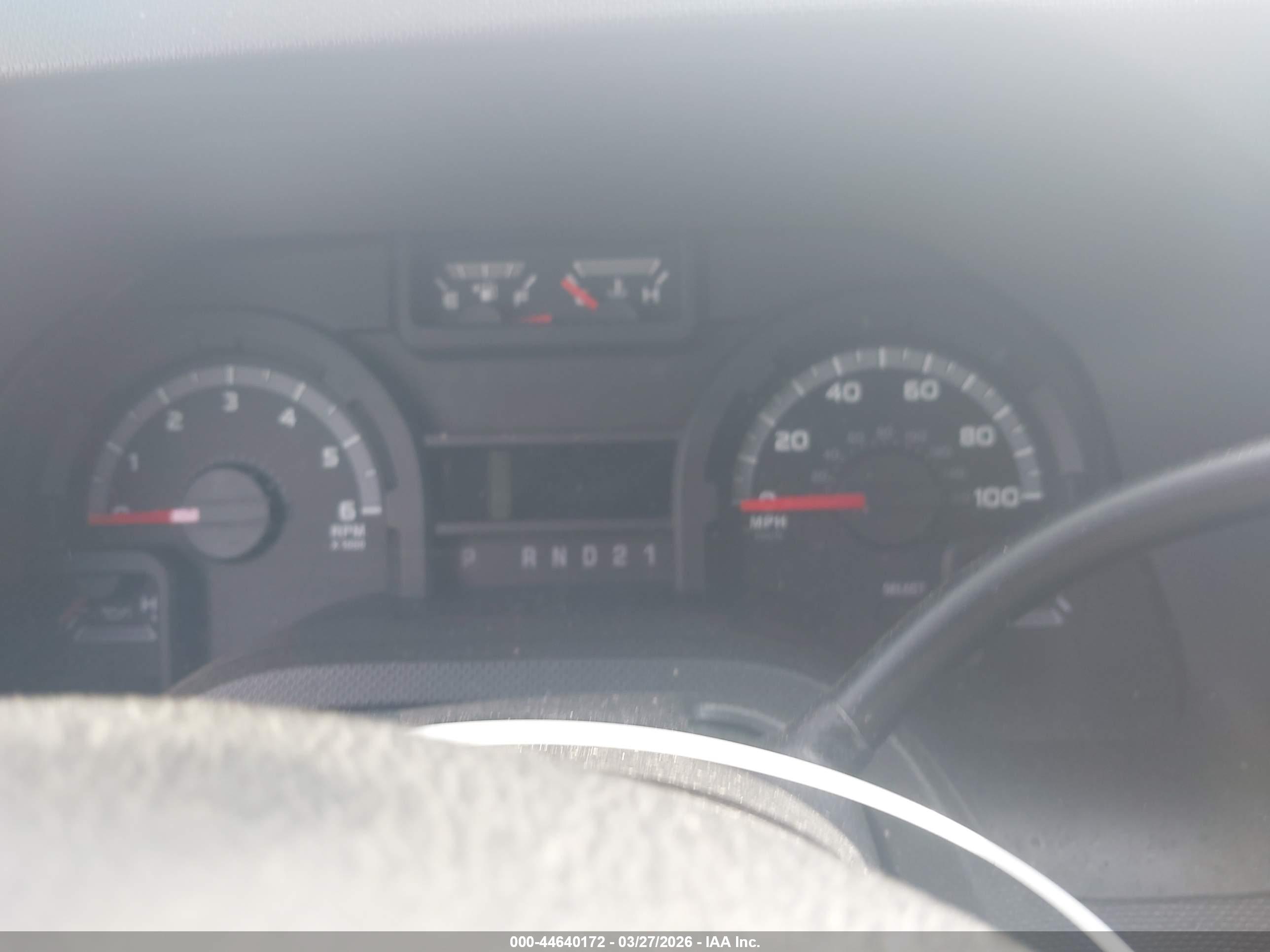 FORD E-350 image 7