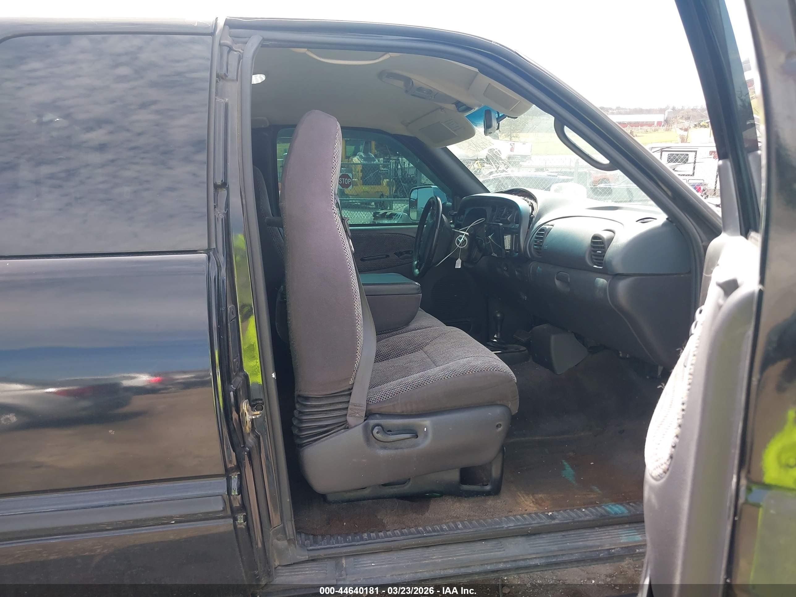 DODGE RAM image 5