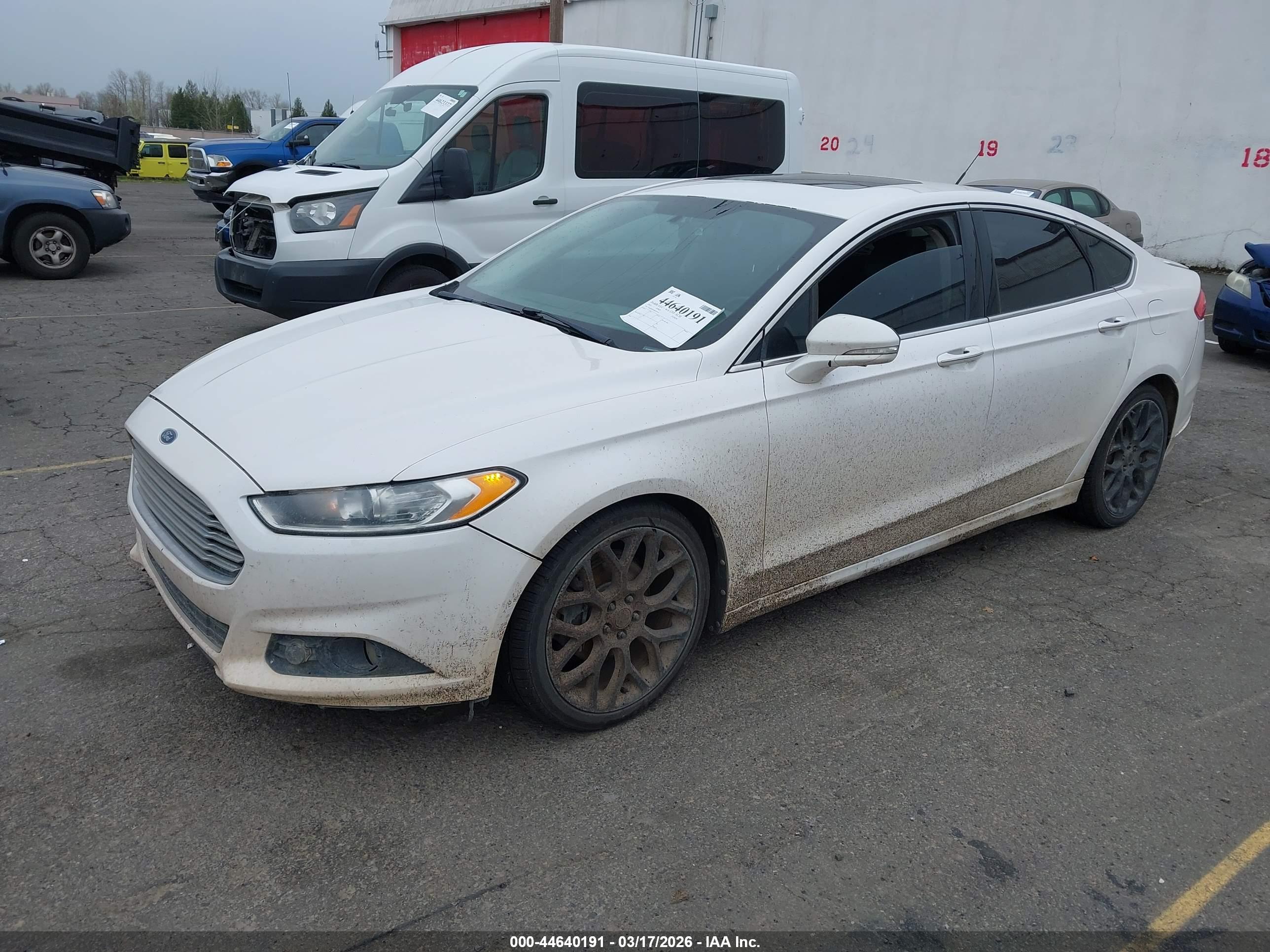 FORD FUSION image 2