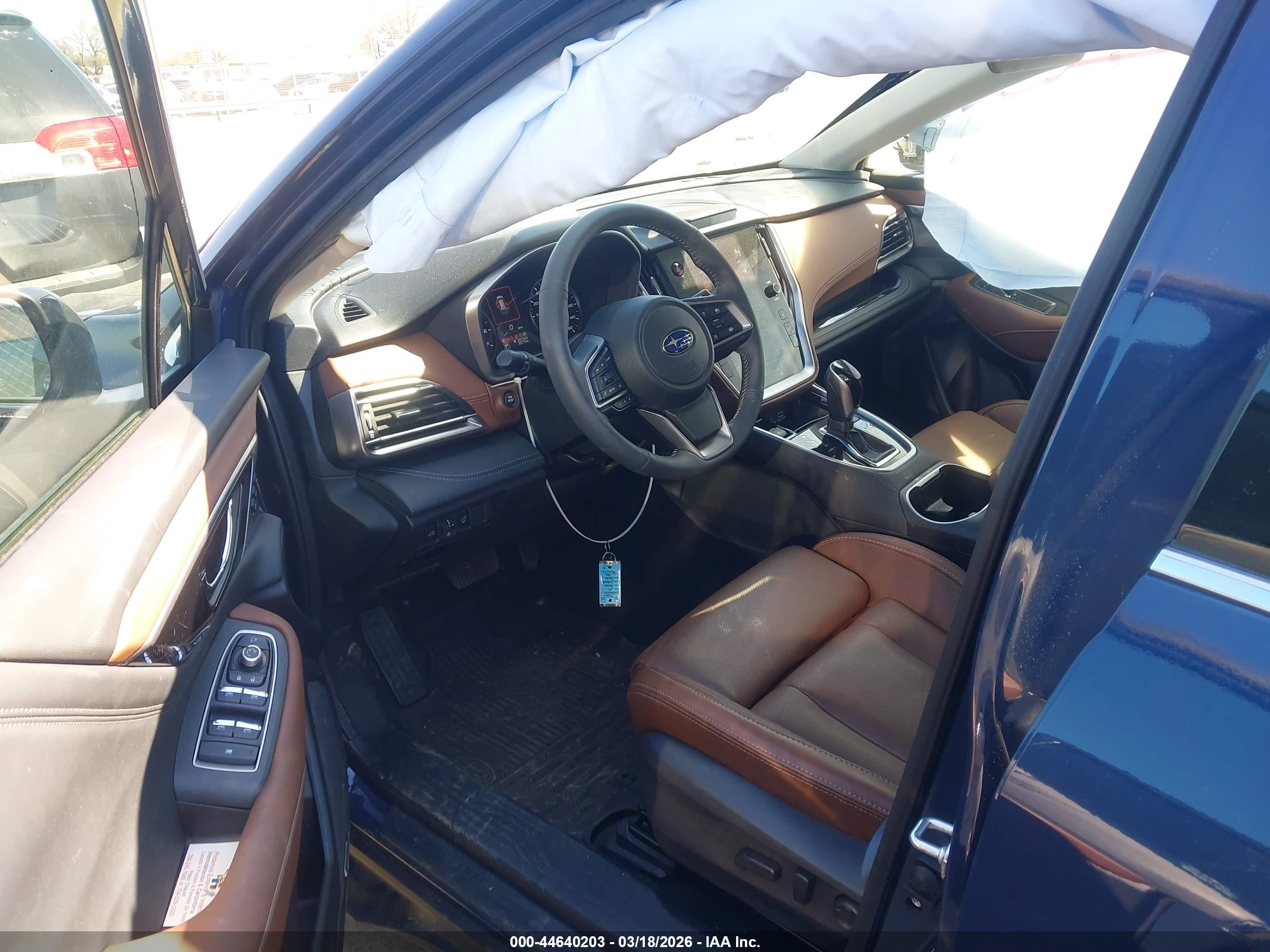 SUBARU OUTBACK image 5