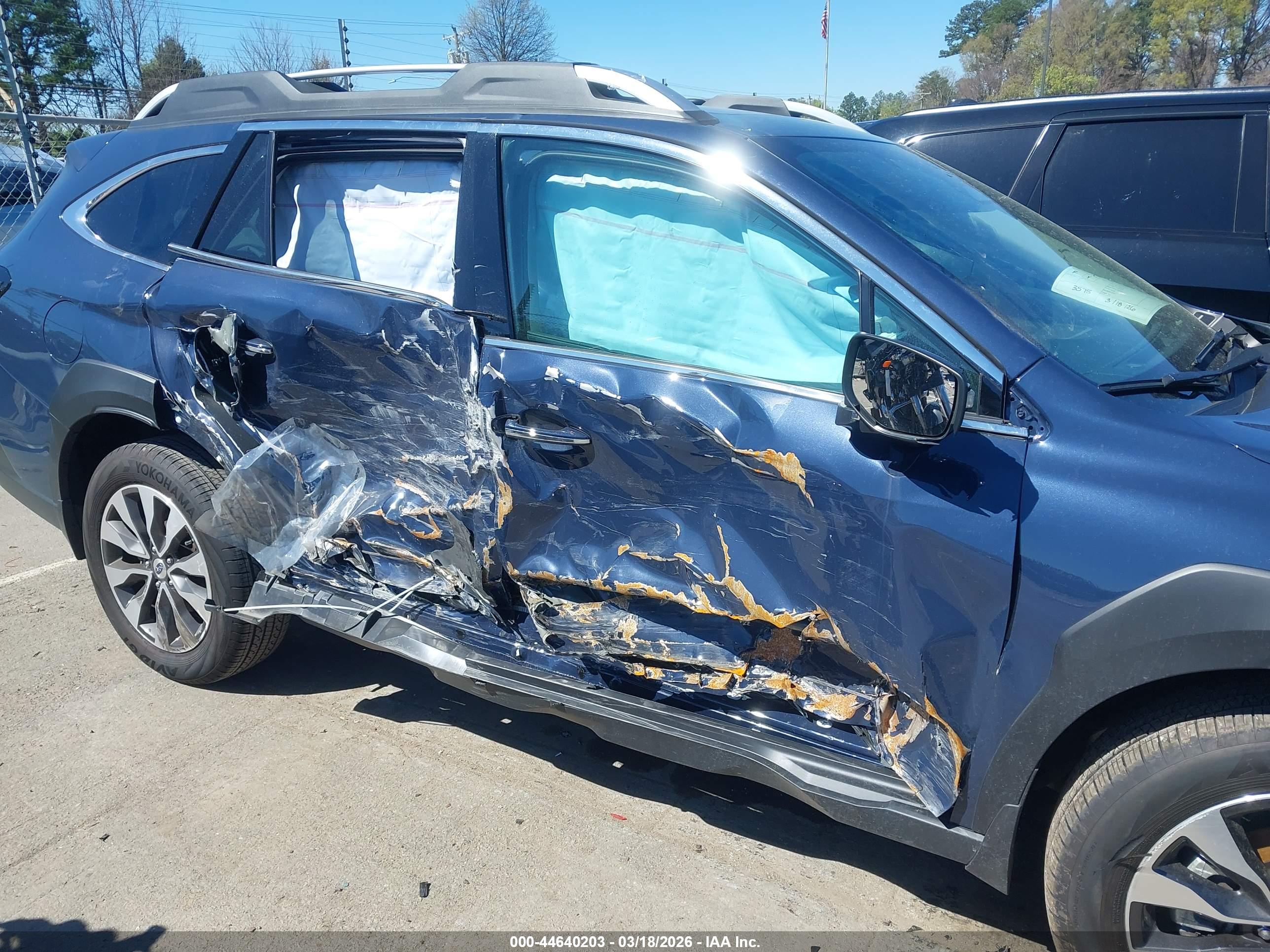 SUBARU OUTBACK image 6