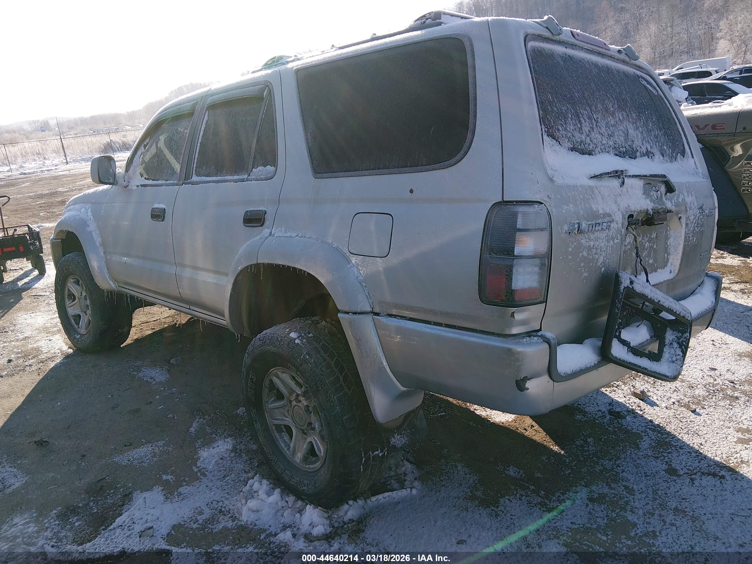 TOYOTA 4RUNNER image 3