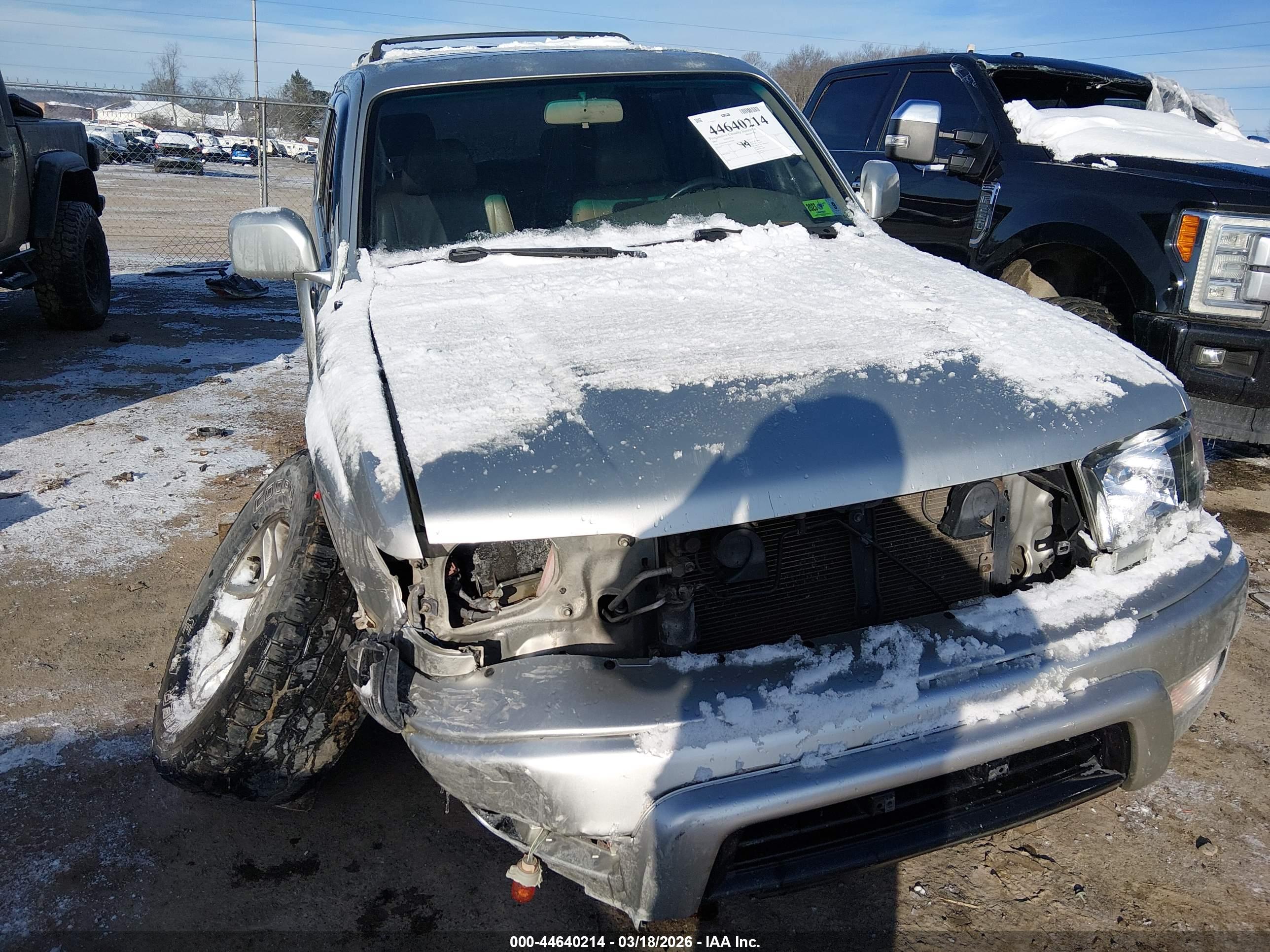 TOYOTA 4RUNNER image 6