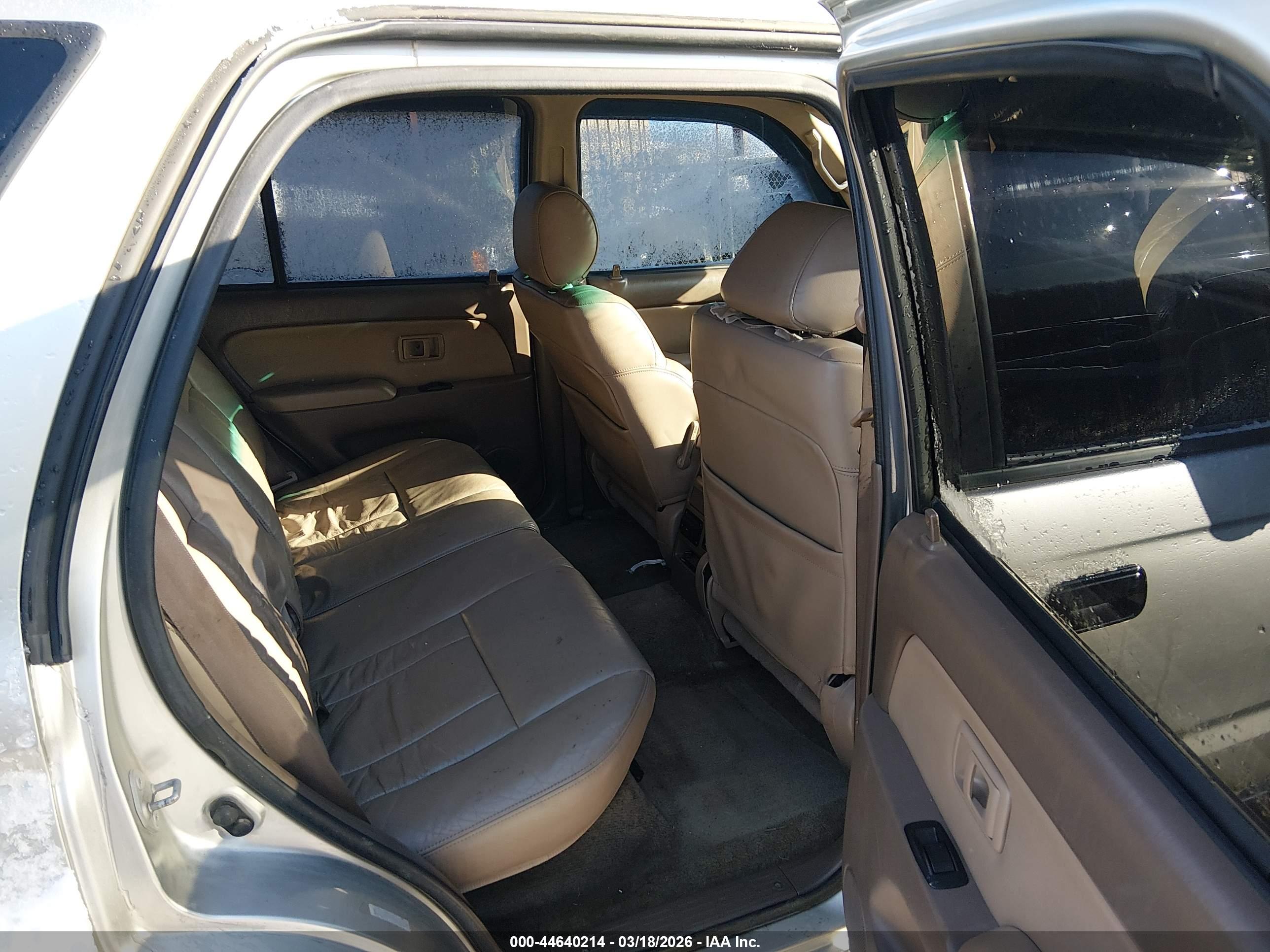TOYOTA 4RUNNER image 8