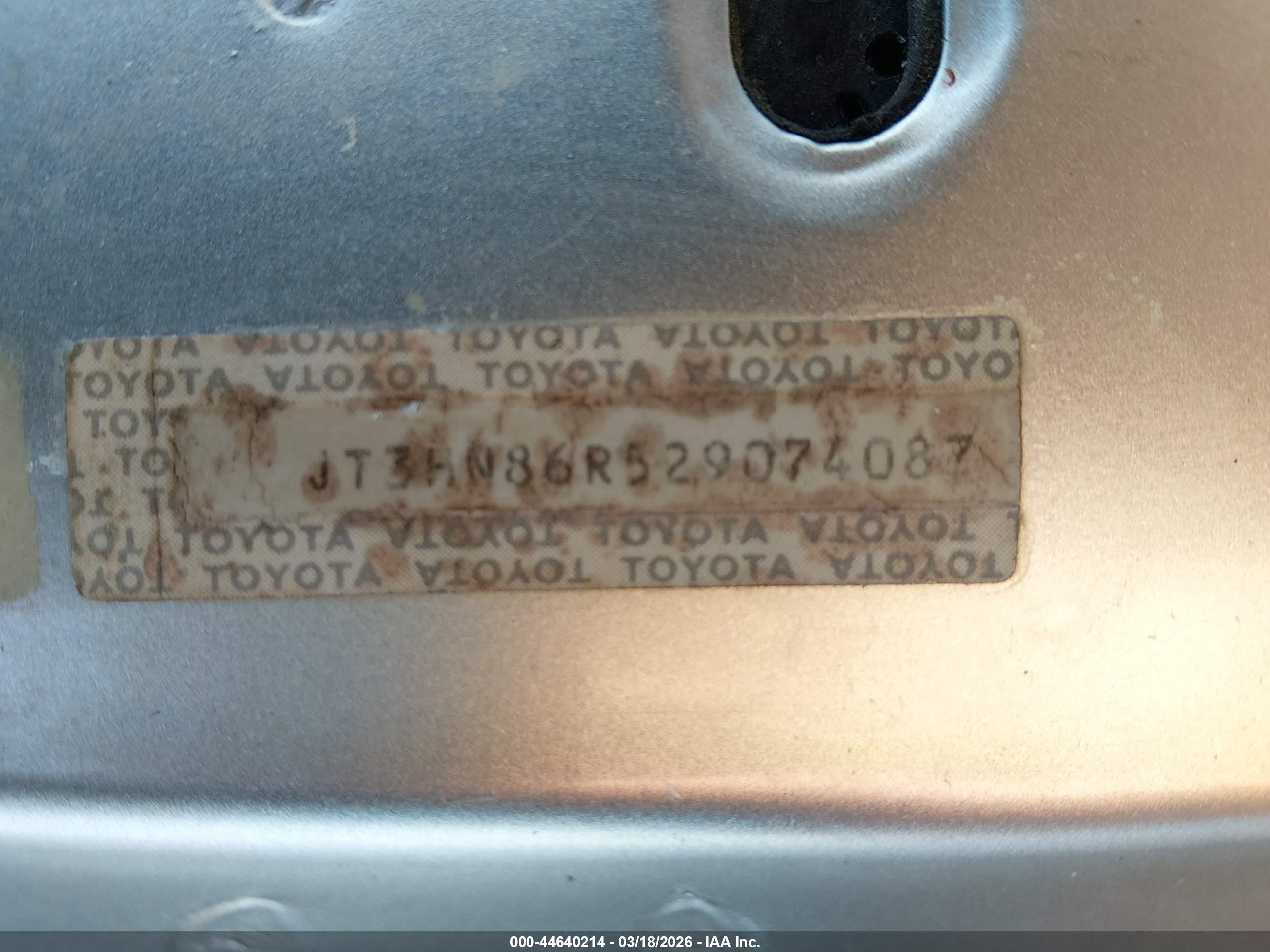 TOYOTA 4RUNNER image 9