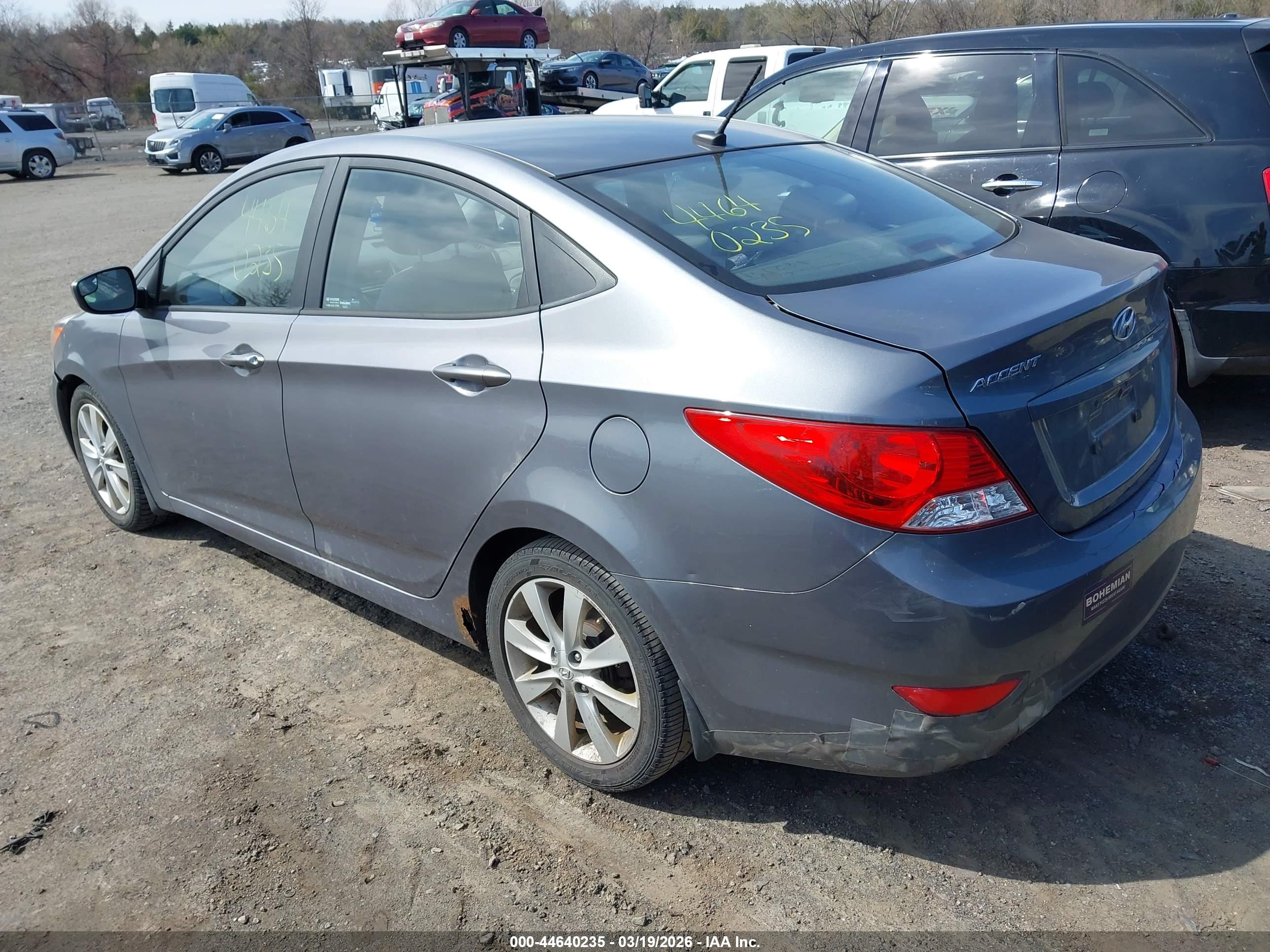 HYUNDAI ACCENT image 3
