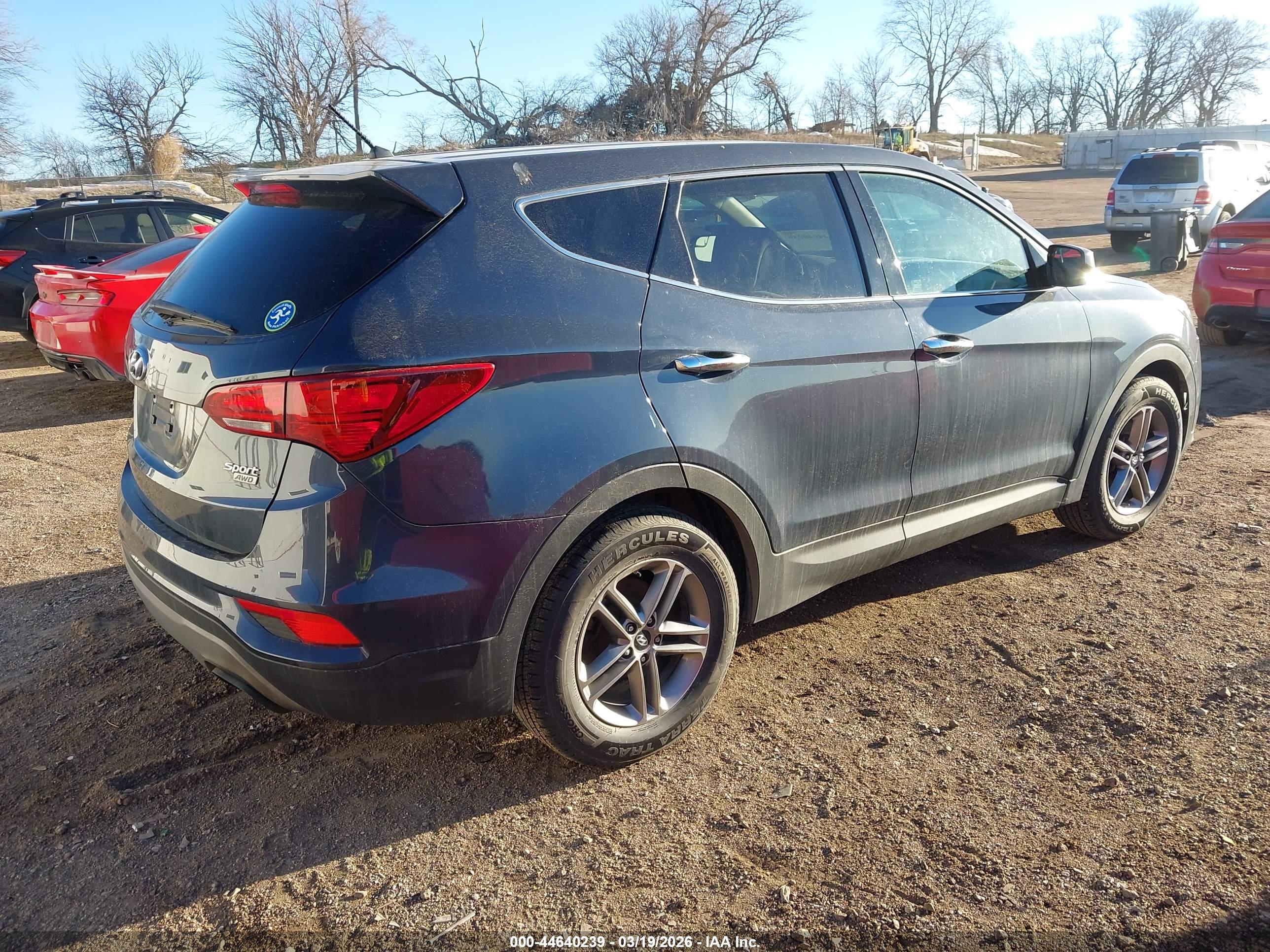HYUNDAI SANTA image 4
