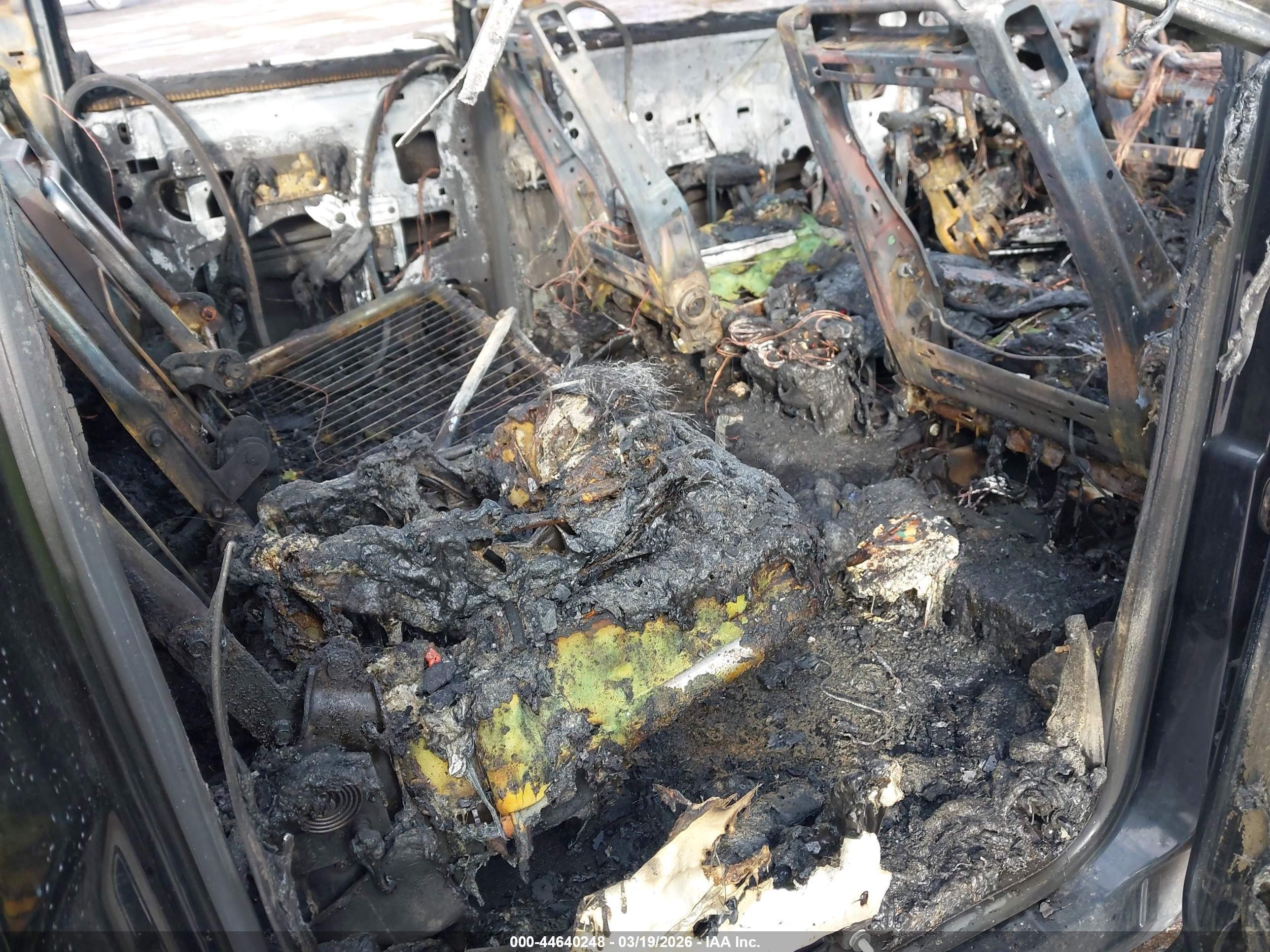 GMC SIERRA image 8