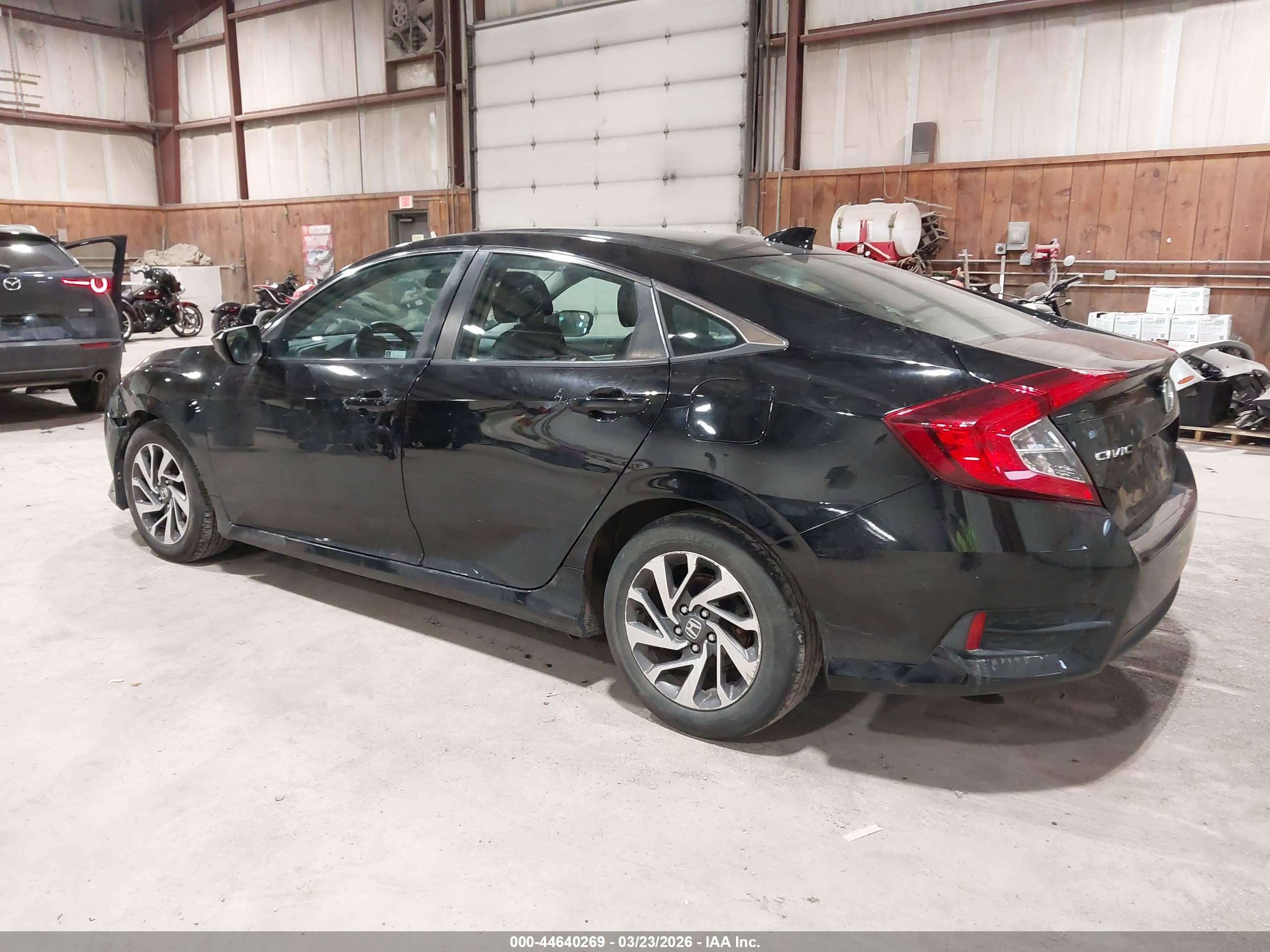 HONDA CIVIC image 3