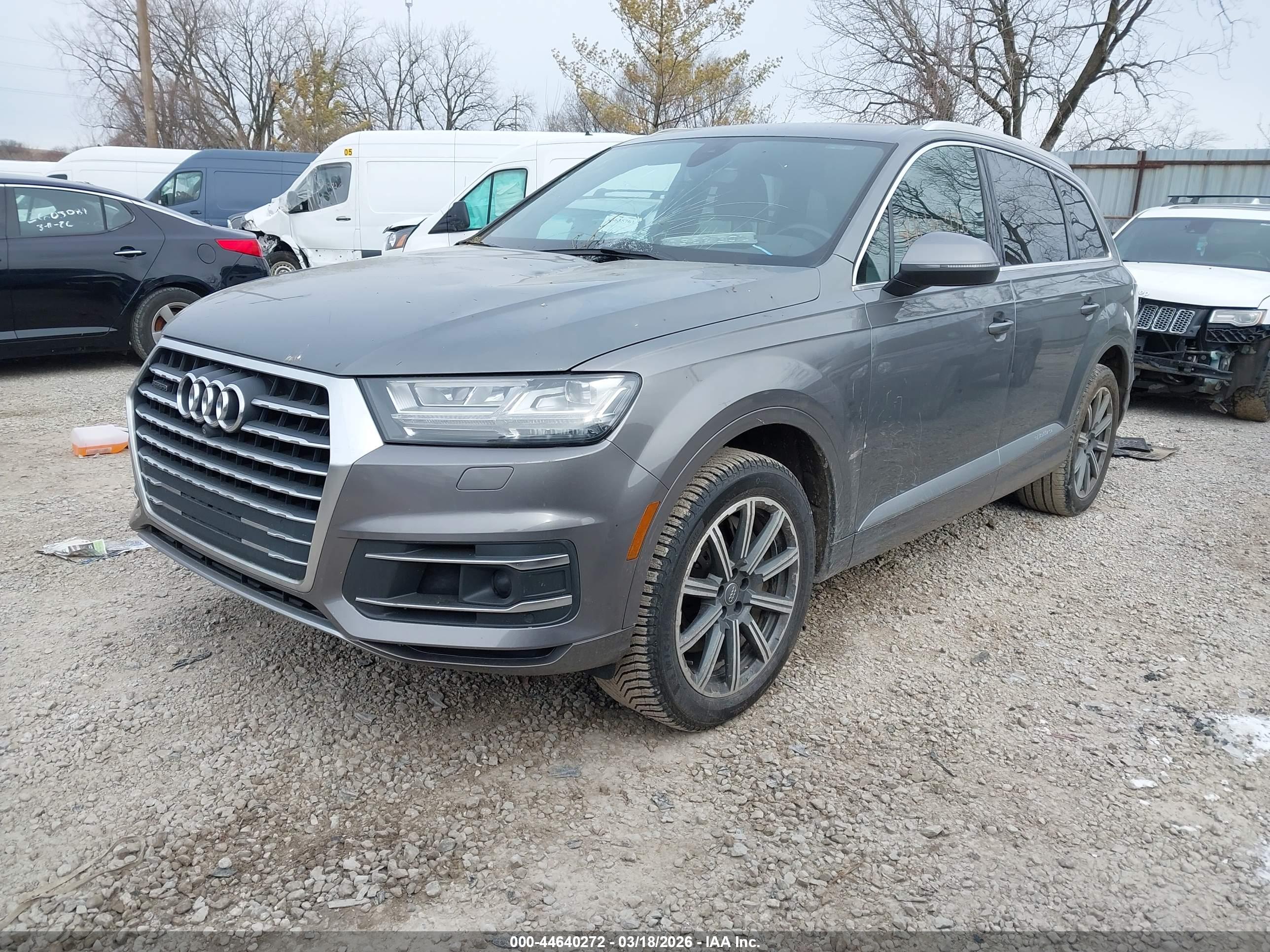 AUDI Q7 image 2