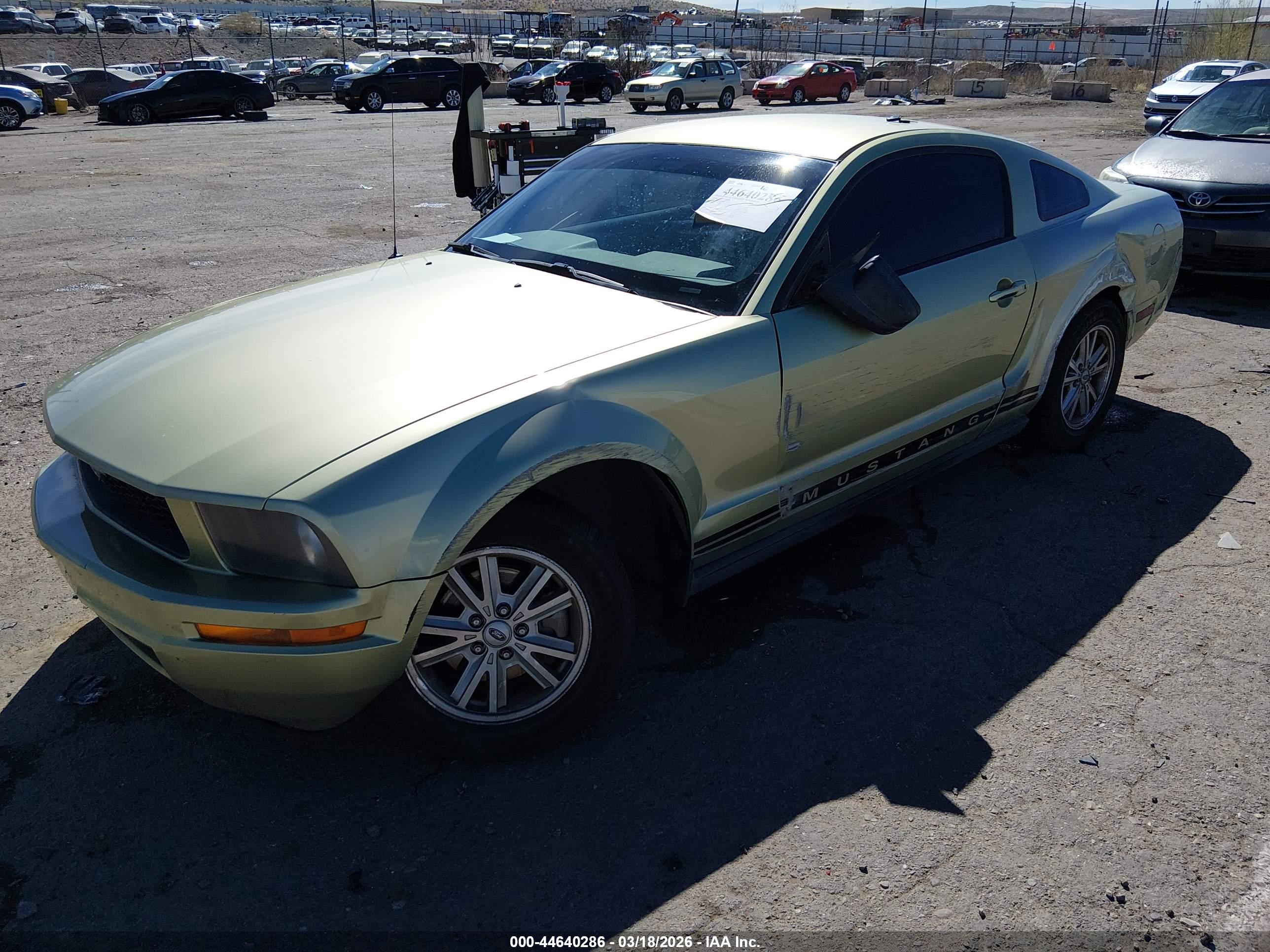 FORD MUSTANG image 2