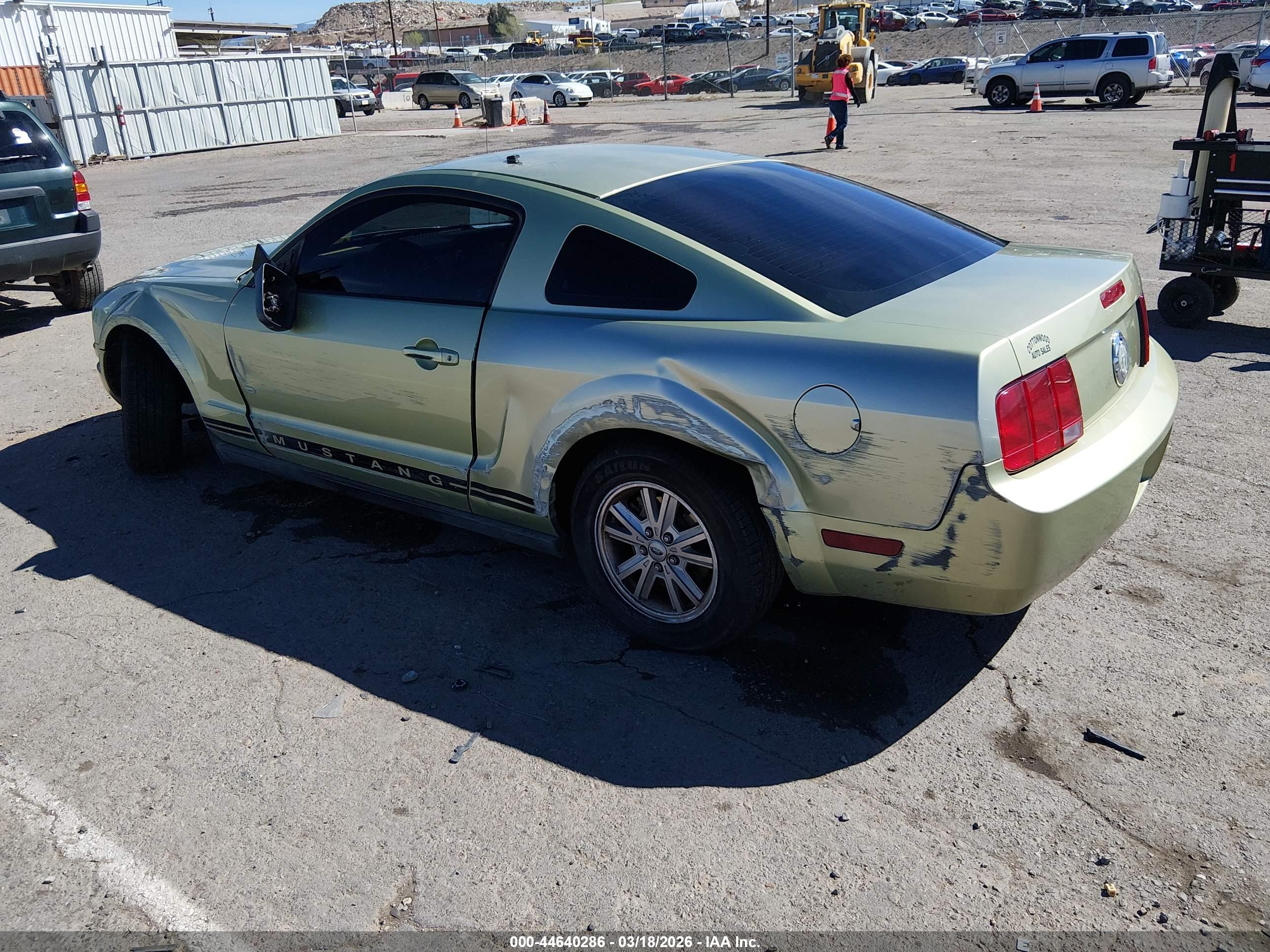 FORD MUSTANG image 3