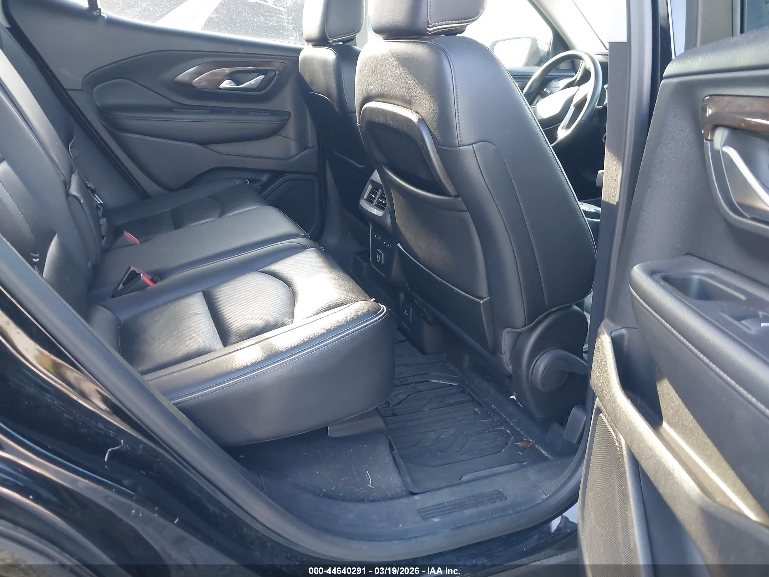 GMC TERRAIN image 8
