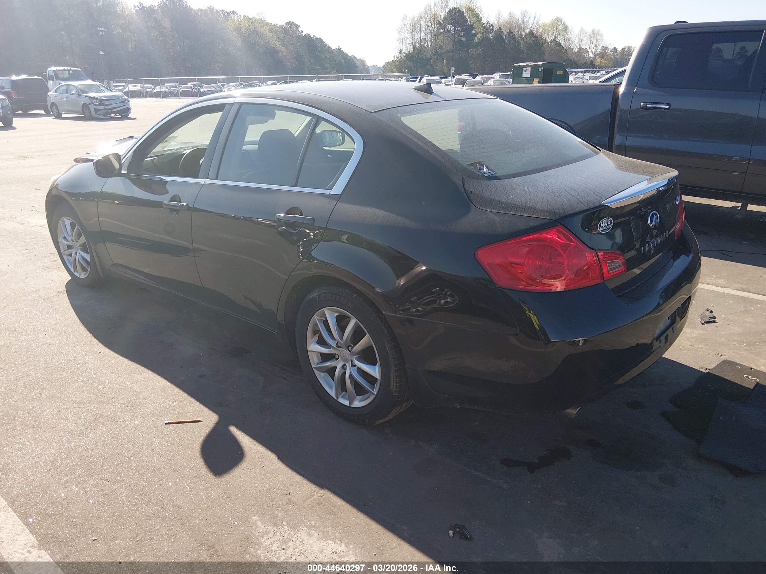INFINITI G37X image 3