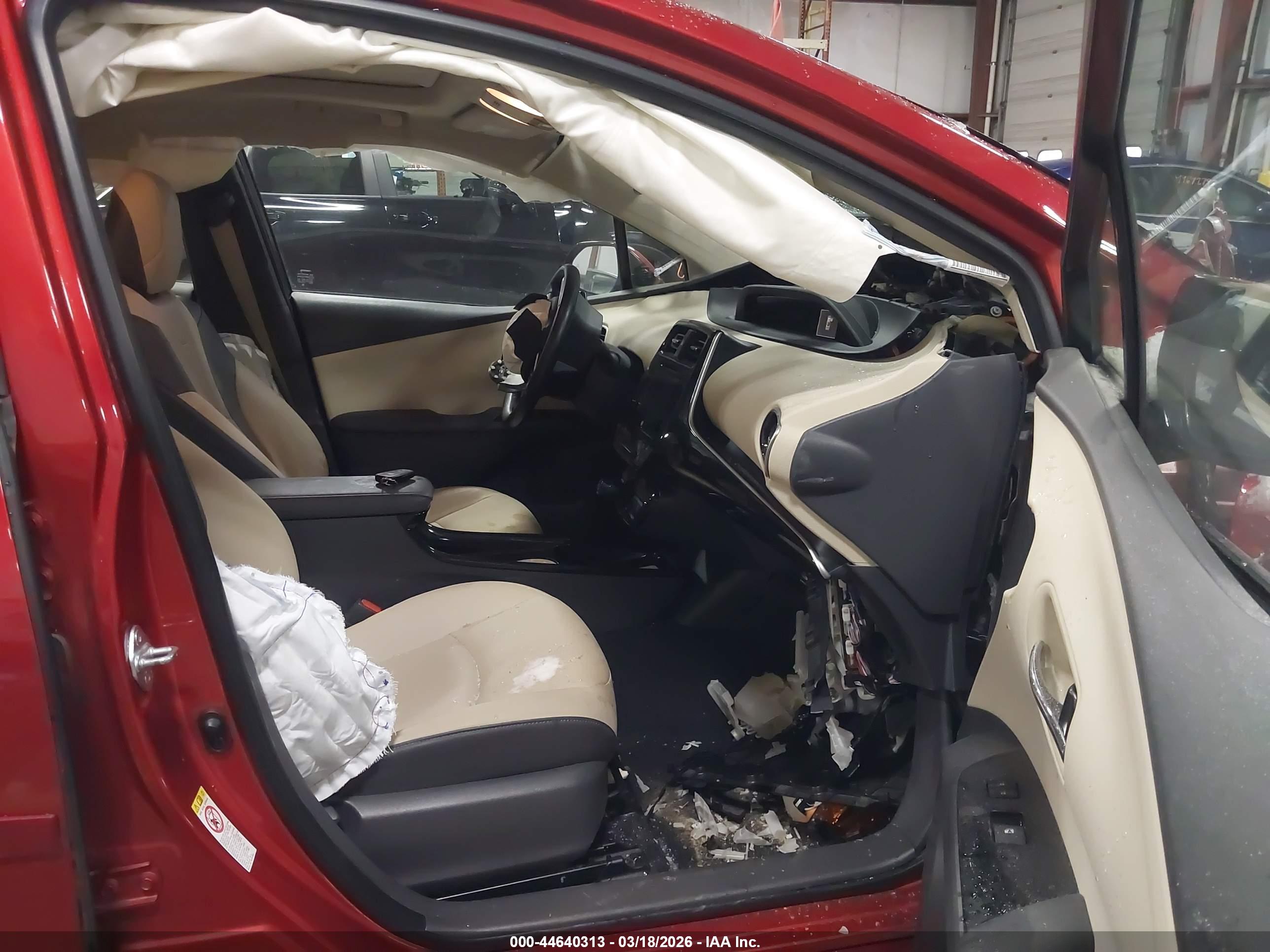 TOYOTA PRIUS image 5