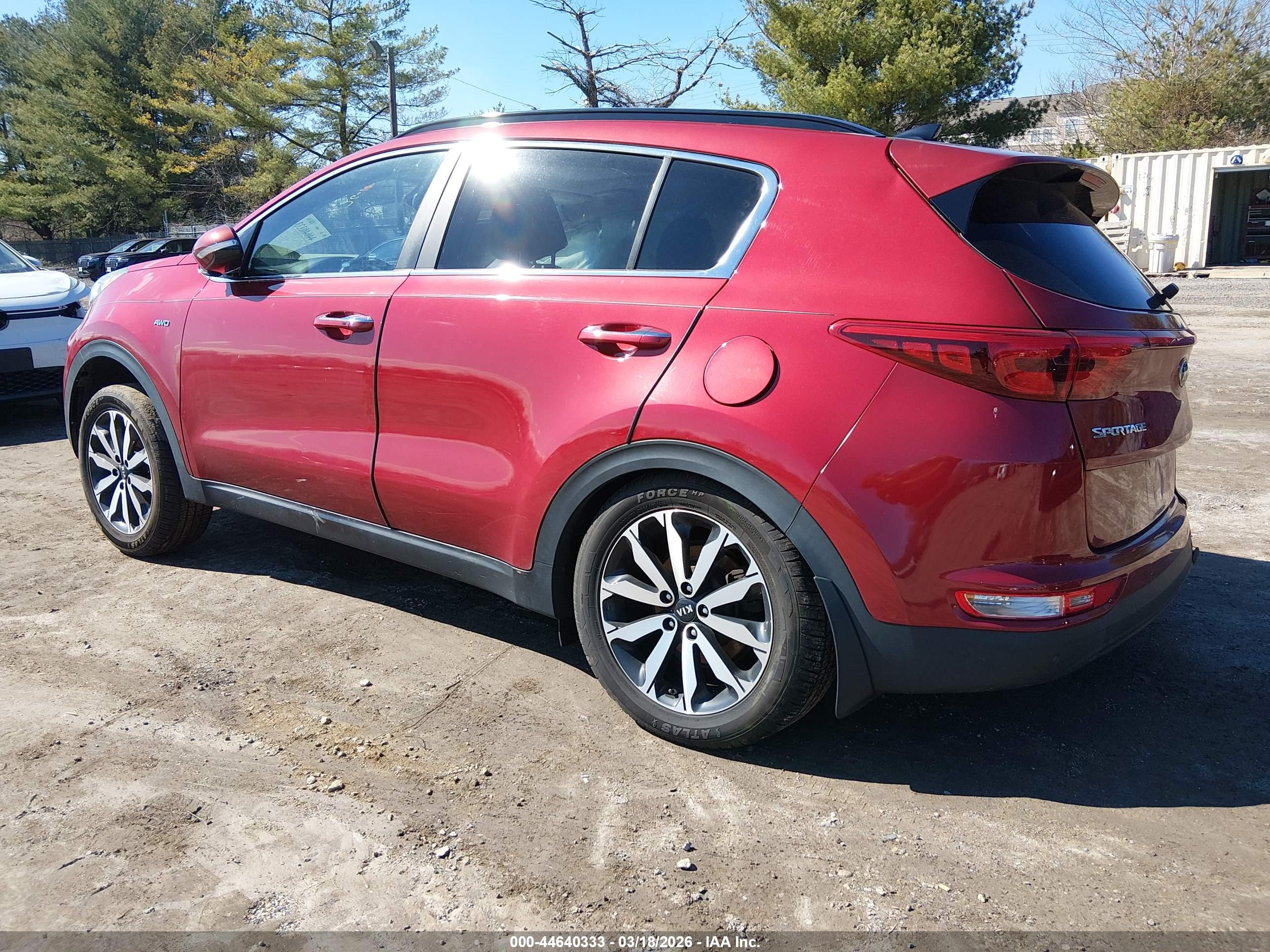 KIA SPORTAGE image 3