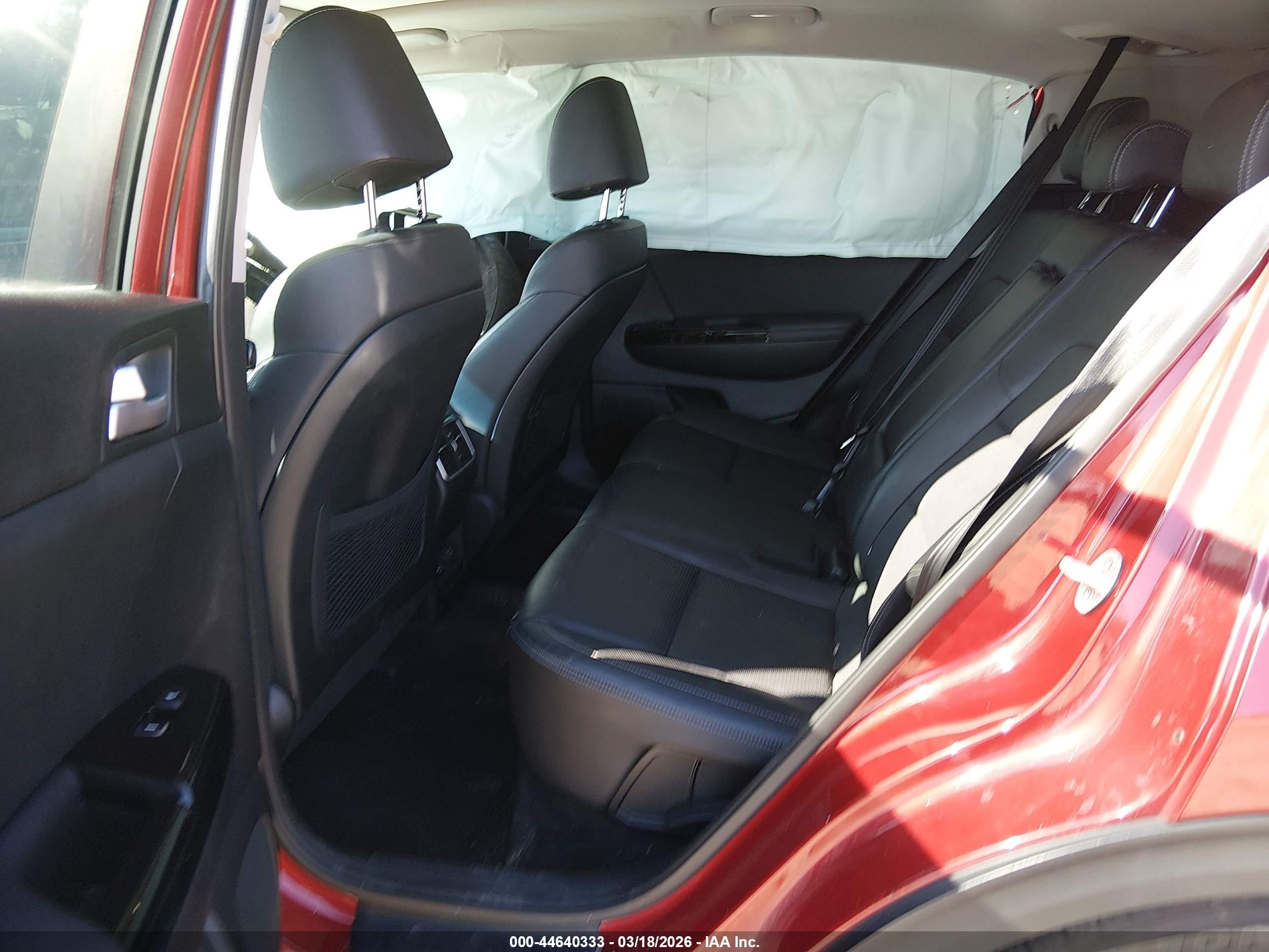 KIA SPORTAGE image 8