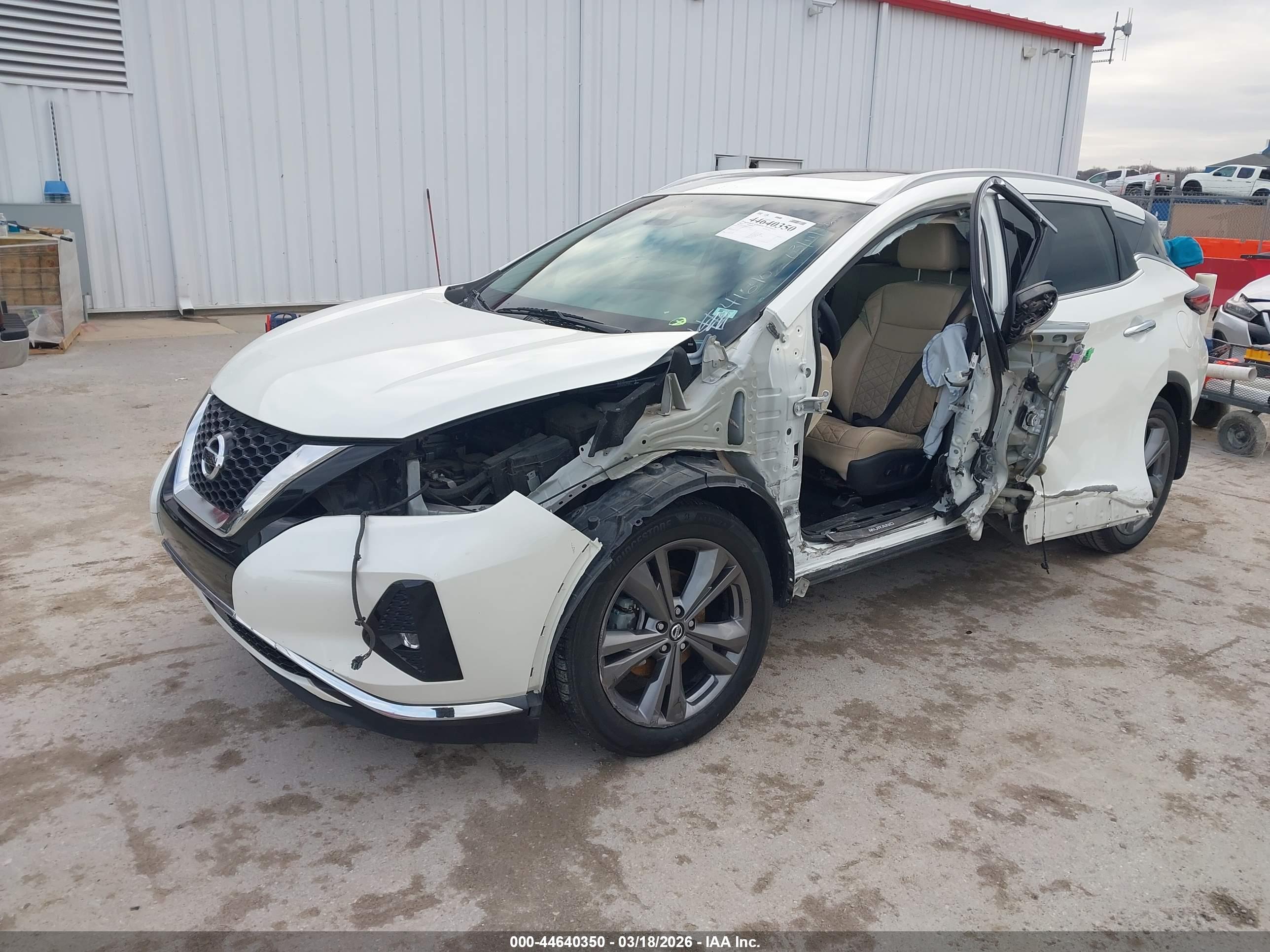 NISSAN MURANO image 2