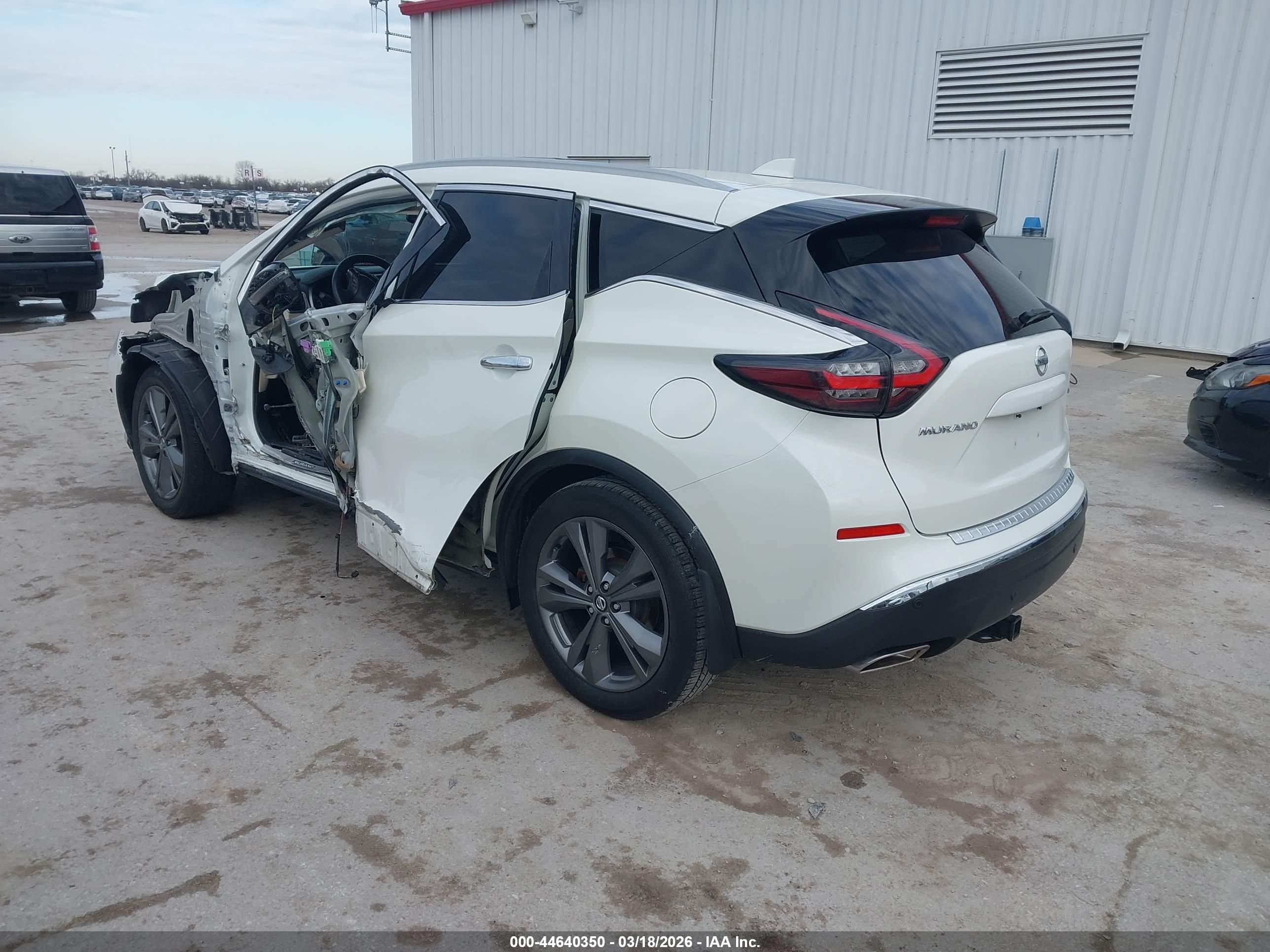 NISSAN MURANO image 3